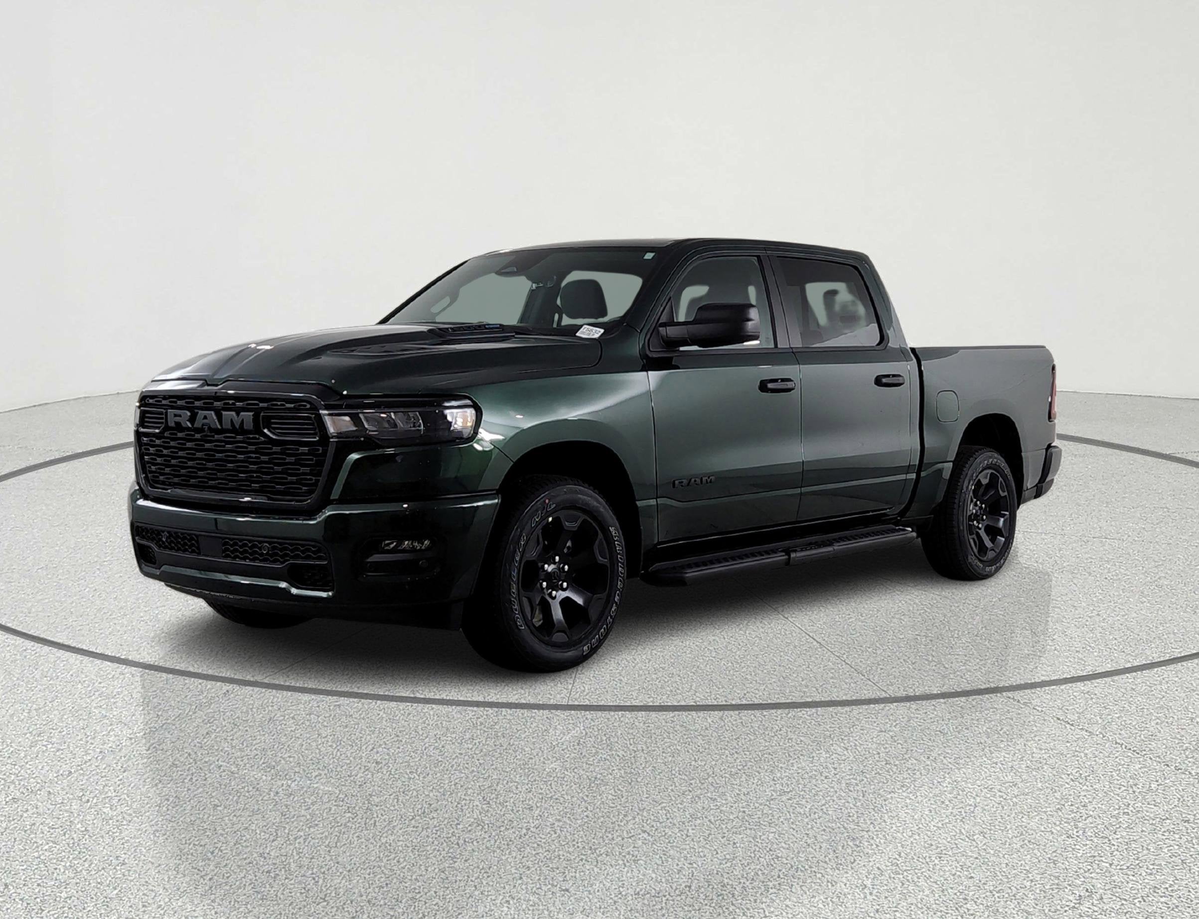 2026 RAM Ram 1500 RAM 1500 TRADESMAN CREW CAB 4X4 (144.5 IN WB 5 FT 7 IN BOX)