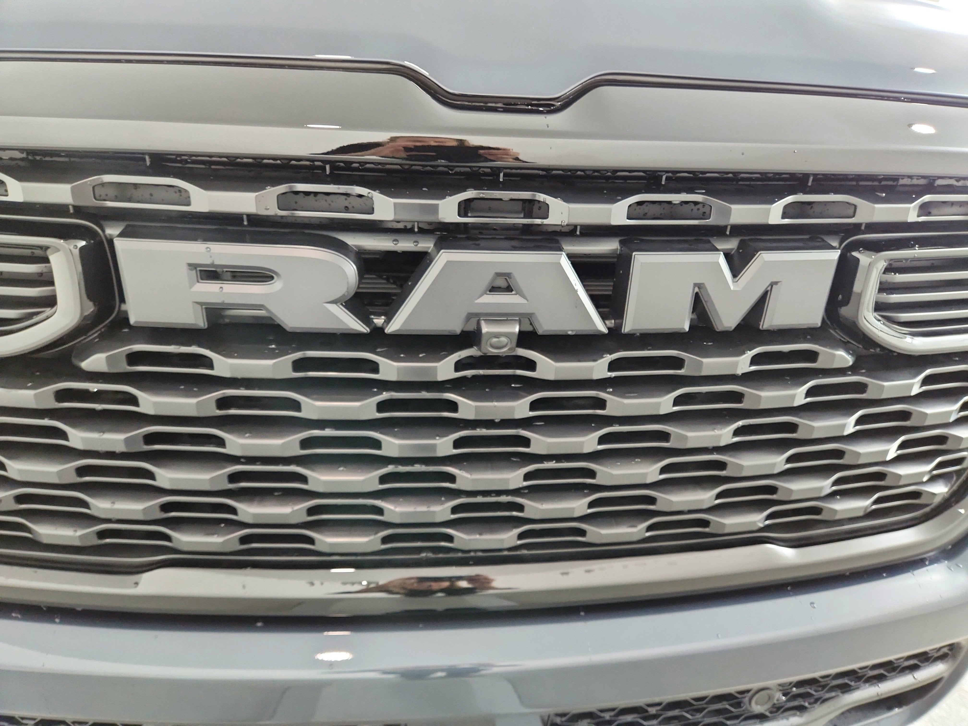 2026 RAM Ram 1500 RAM 1500 TRADESMAN CREW CAB 4X4 (144.5 IN WB 5 FT 7 IN BOX)