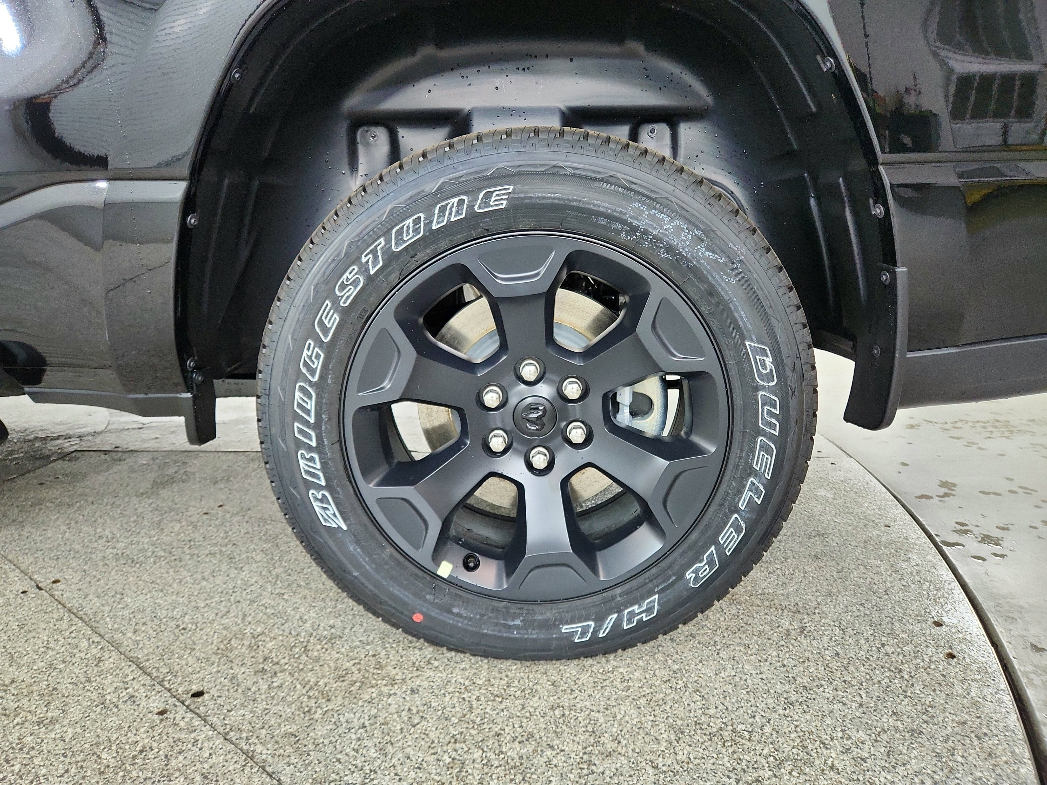 2026 RAM Ram 1500 RAM 1500 TRADESMAN CREW CAB 4X4 (144.5 IN WB 5 FT 7 IN BOX)