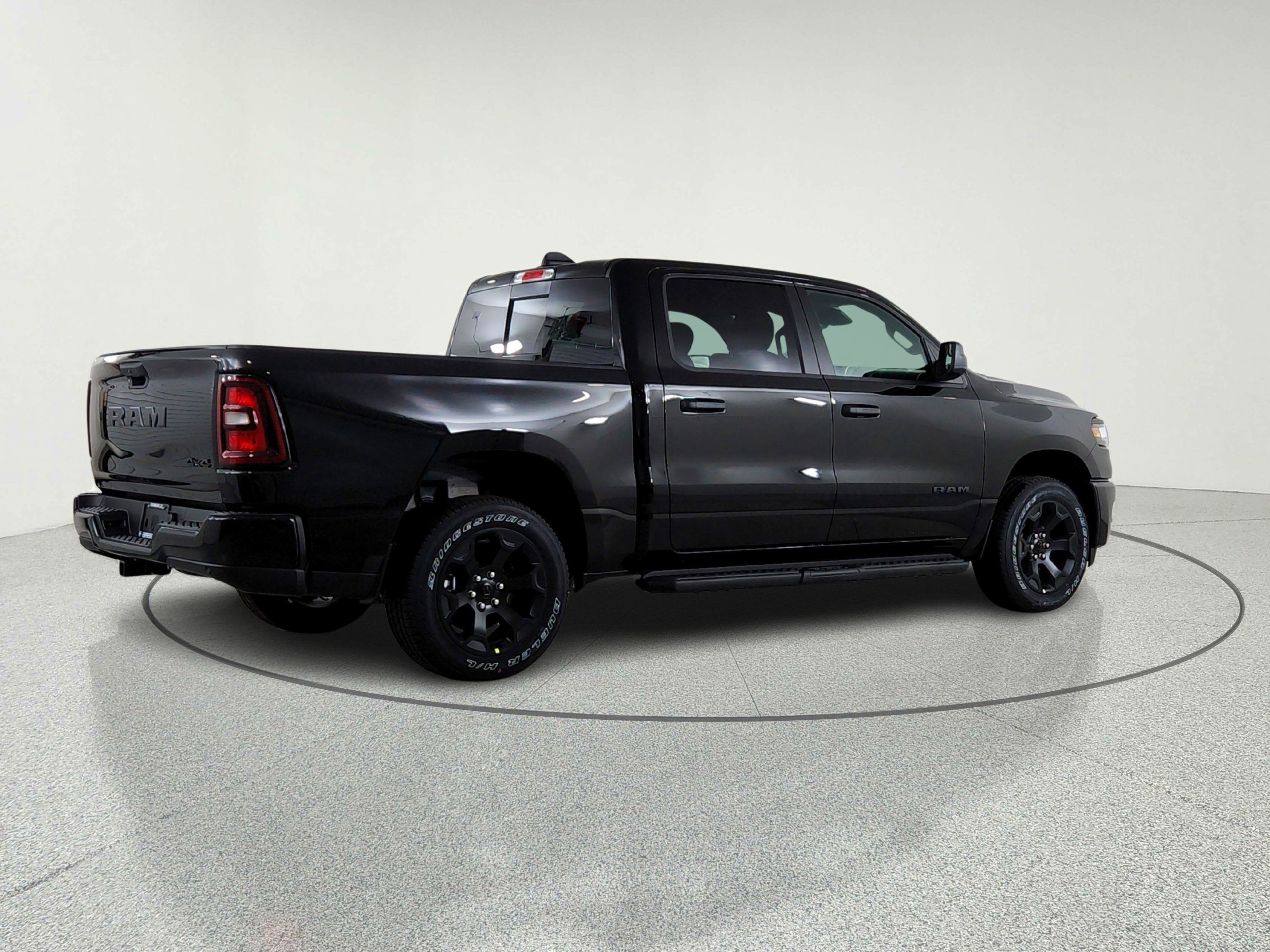 2026 RAM Ram 1500 RAM 1500 TRADESMAN CREW CAB 4X4 (144.5 IN WB 5 FT 7 IN BOX)