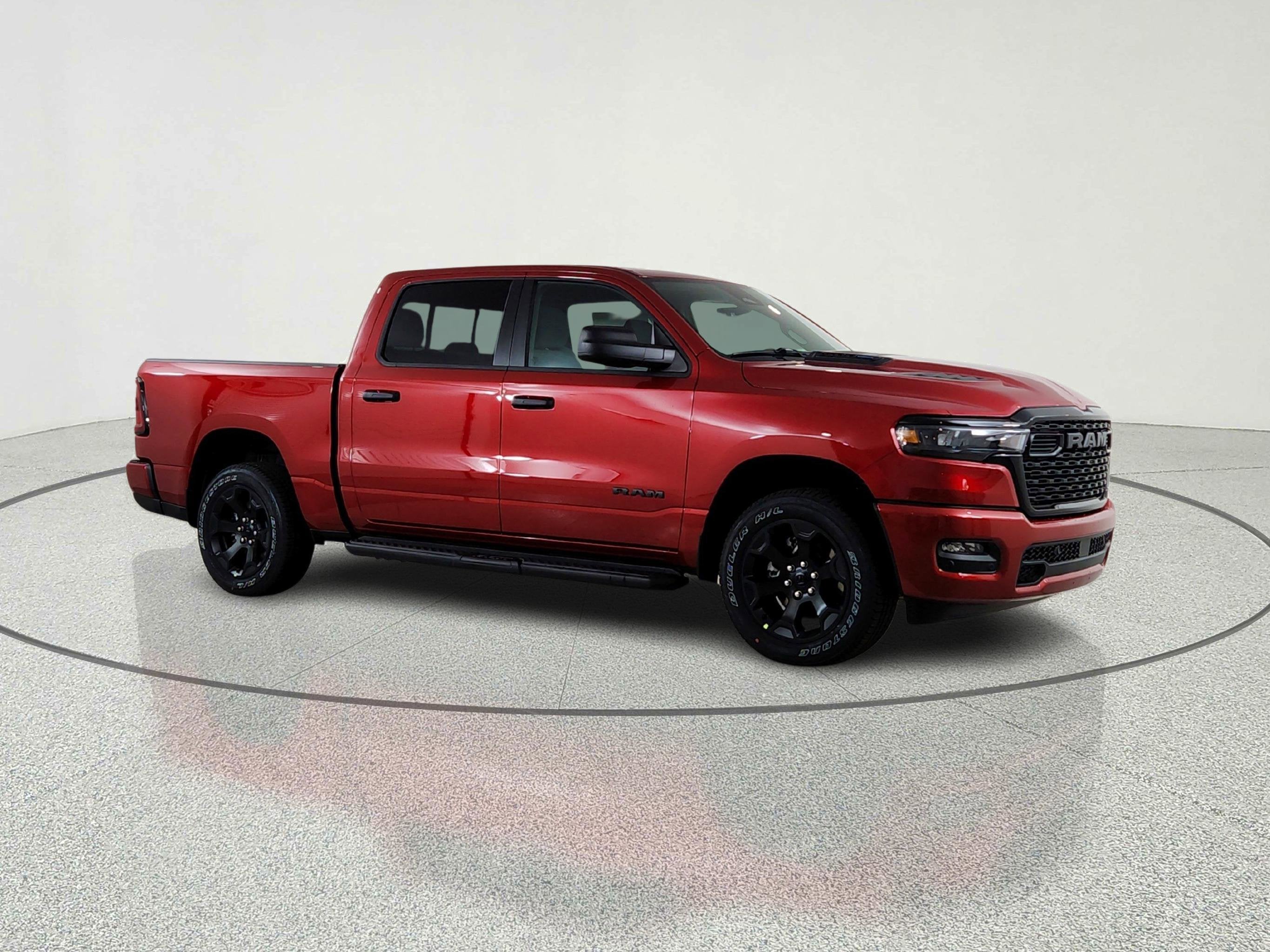 2026 RAM Ram 1500 RAM 1500 TRADESMAN CREW CAB 4X4 (144.5 IN WB 5 FT 7 IN BOX)