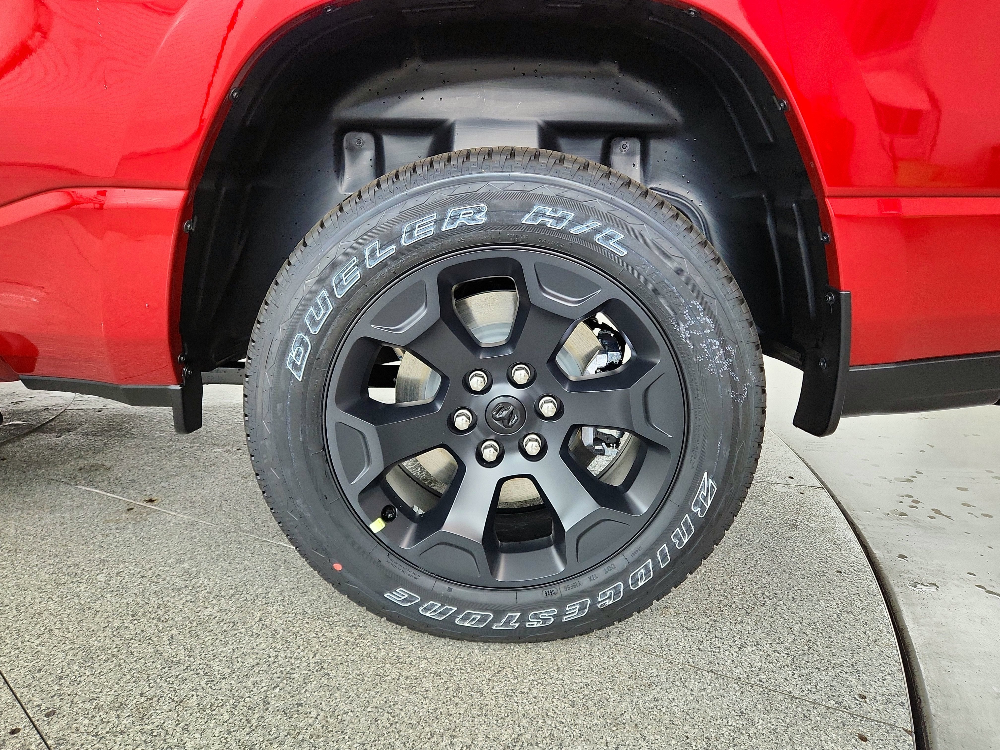 2026 RAM Ram 1500 RAM 1500 TRADESMAN CREW CAB 4X4 (144.5 IN WB 5 FT 7 IN BOX)