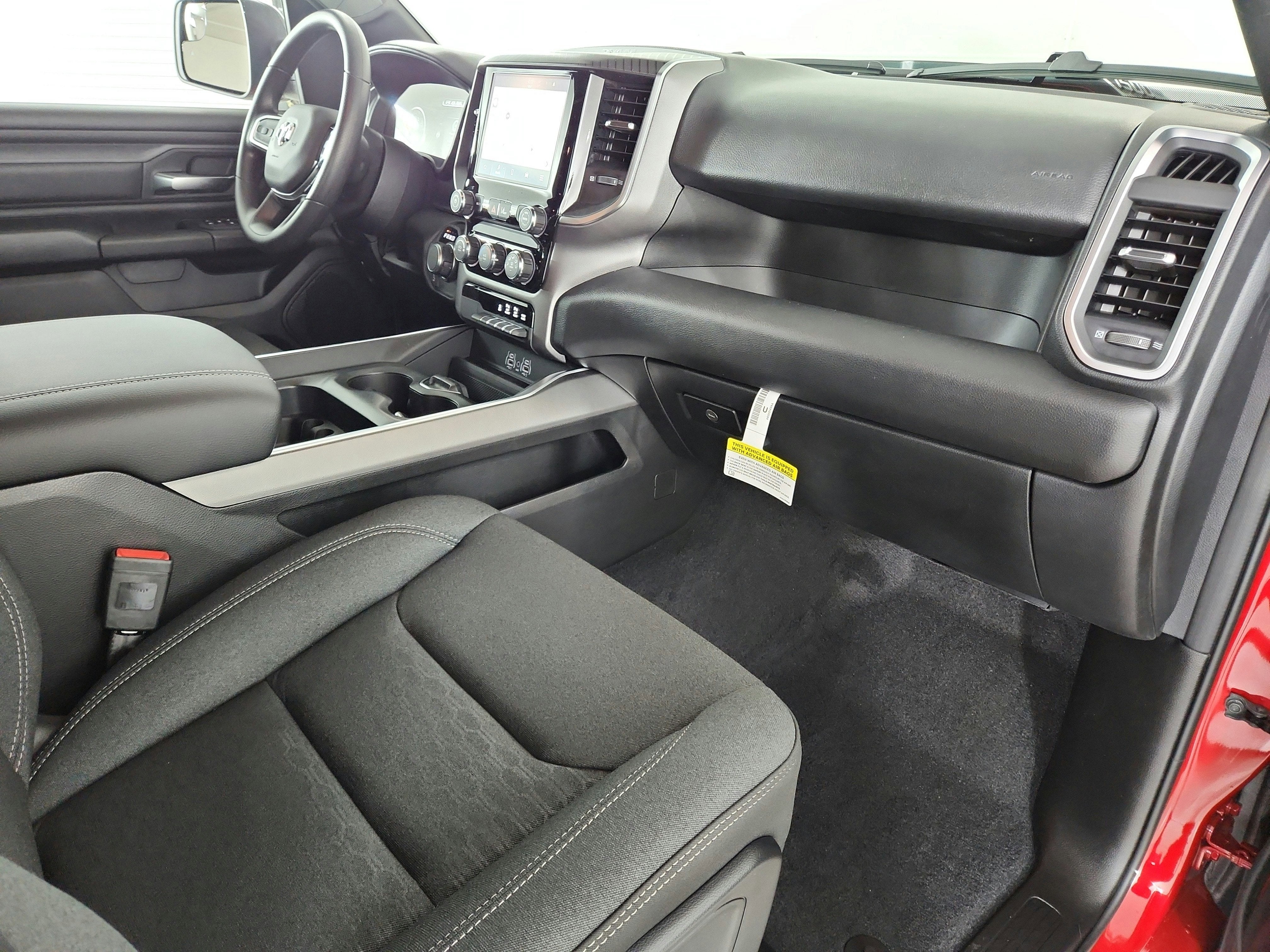 2026 RAM Ram 1500 RAM 1500 TRADESMAN CREW CAB 4X4 (144.5 IN WB 5 FT 7 IN BOX)