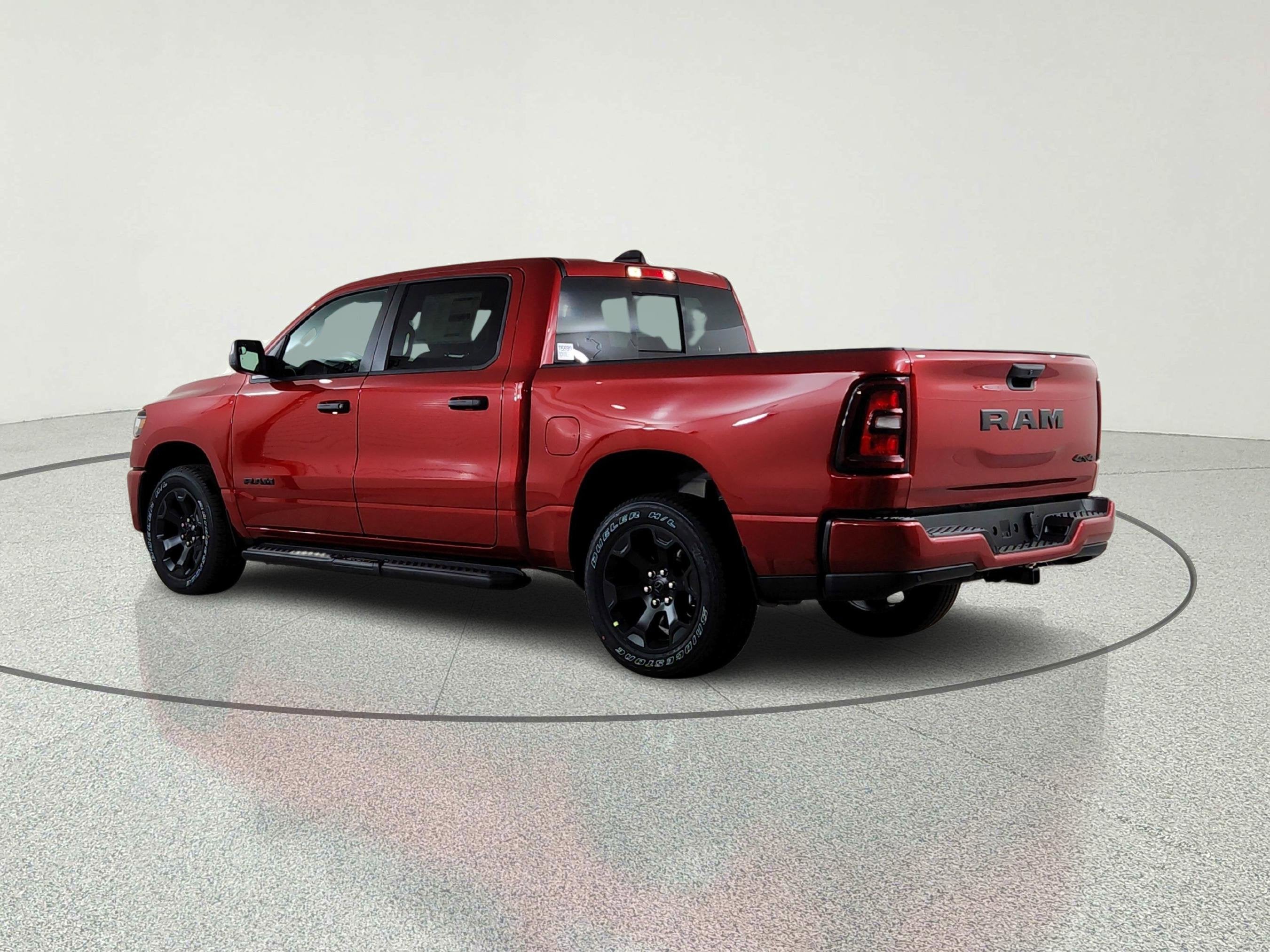 2026 RAM Ram 1500 RAM 1500 TRADESMAN CREW CAB 4X4 (144.5 IN WB 5 FT 7 IN BOX)