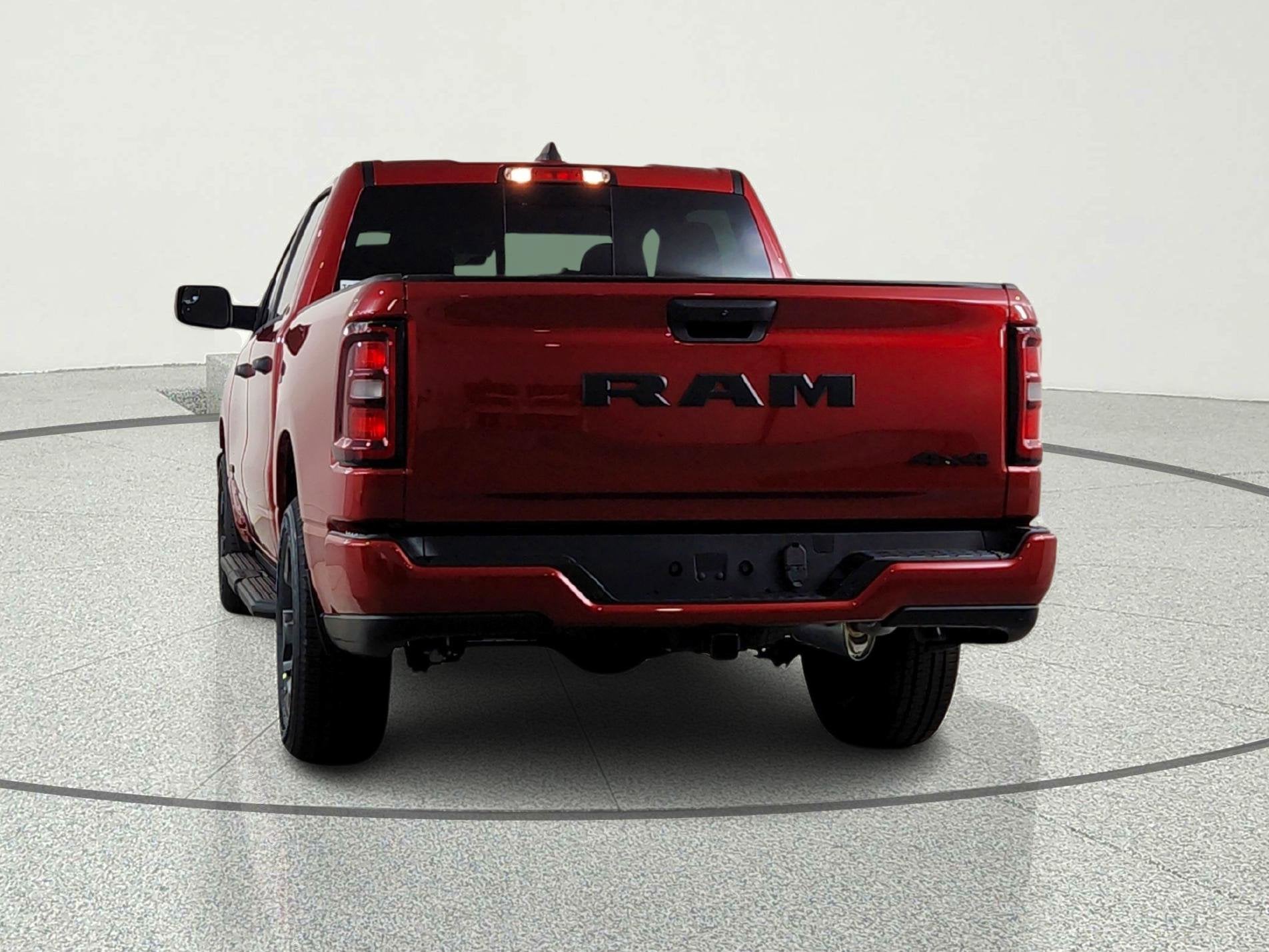 2026 RAM Ram 1500 RAM 1500 TRADESMAN CREW CAB 4X4 (144.5 IN WB 5 FT 7 IN BOX)