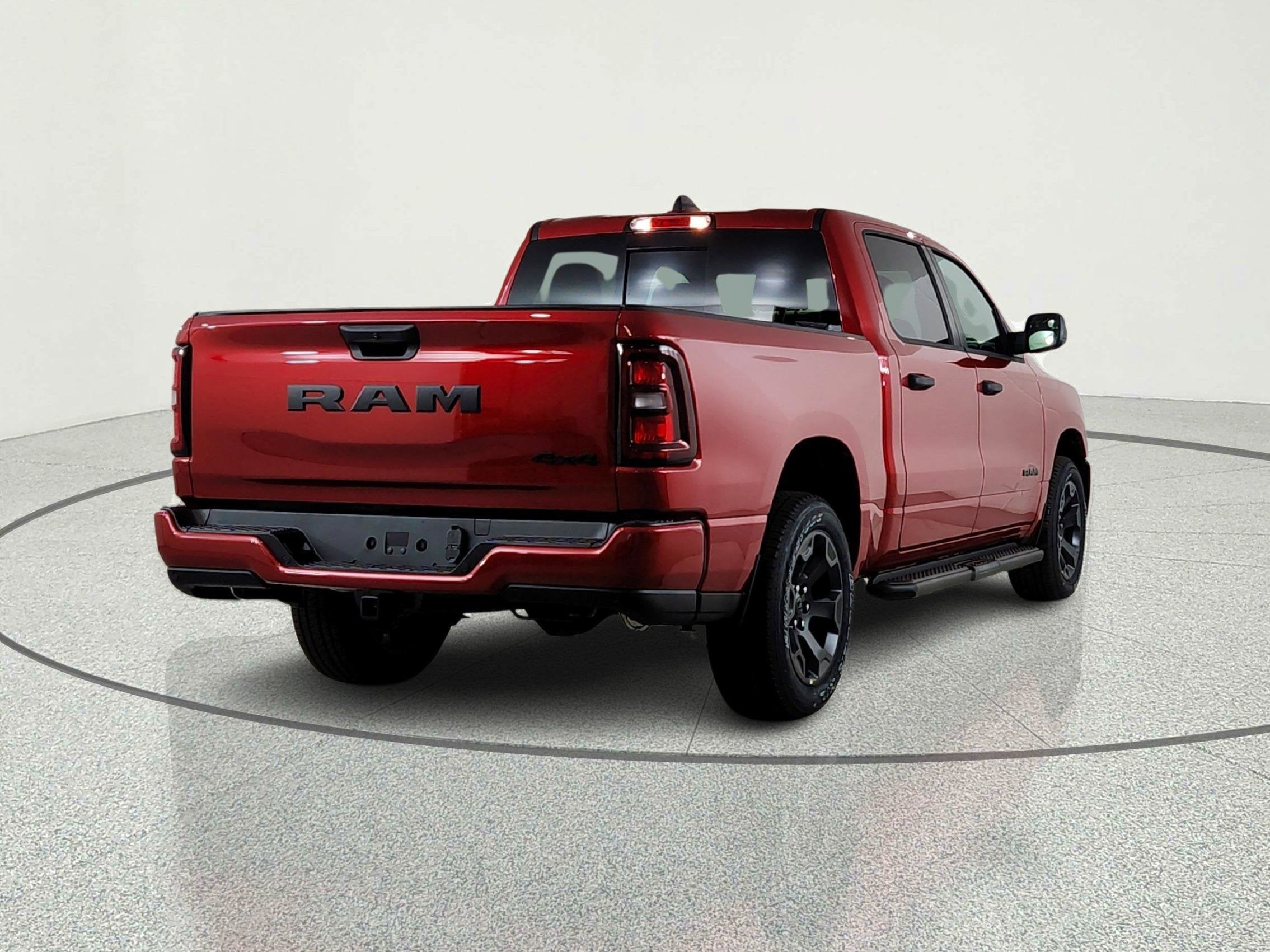 2026 RAM Ram 1500 RAM 1500 TRADESMAN CREW CAB 4X4 (144.5 IN WB 5 FT 7 IN BOX)