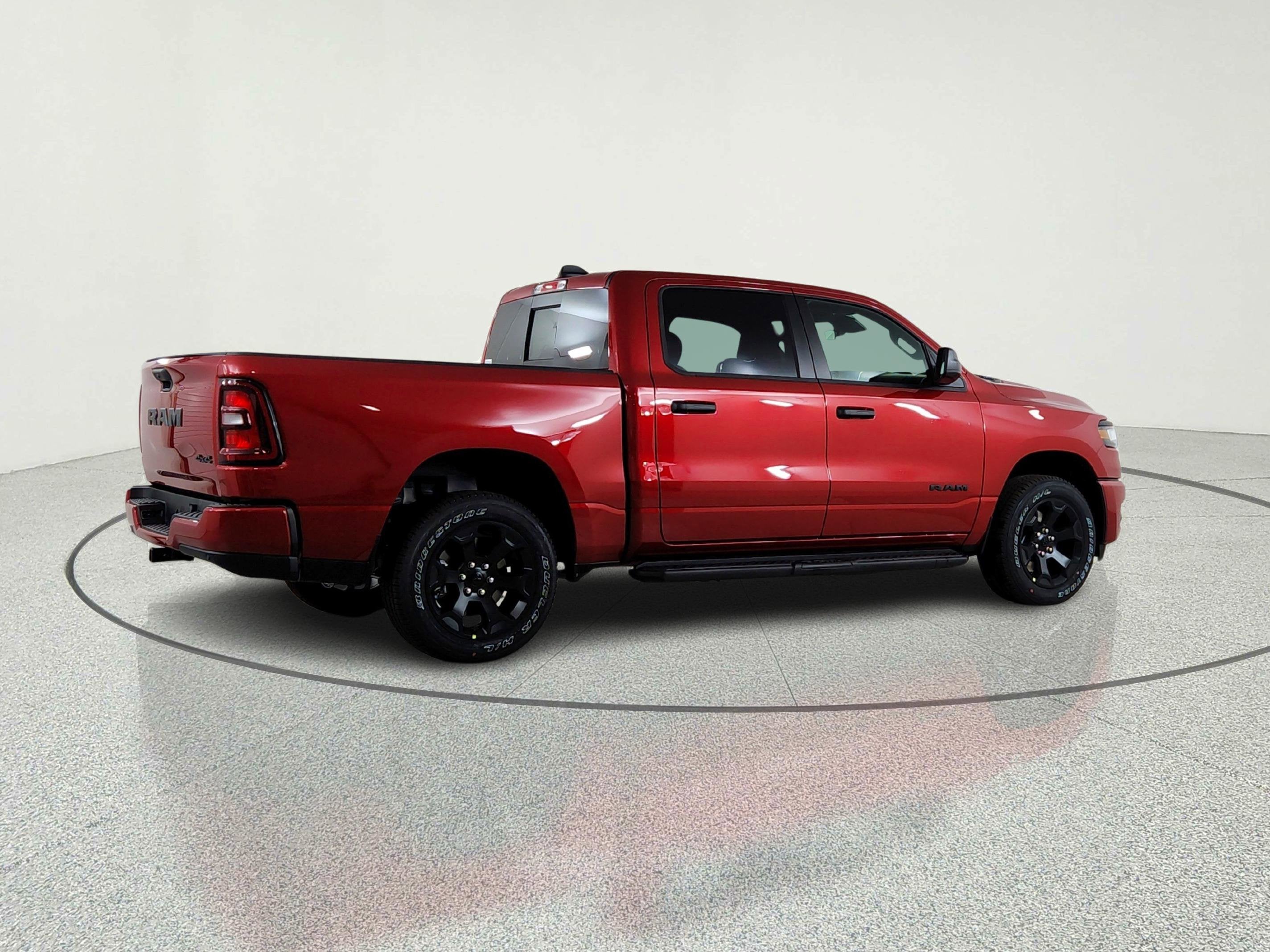 2026 RAM Ram 1500 RAM 1500 TRADESMAN CREW CAB 4X4 (144.5 IN WB 5 FT 7 IN BOX)