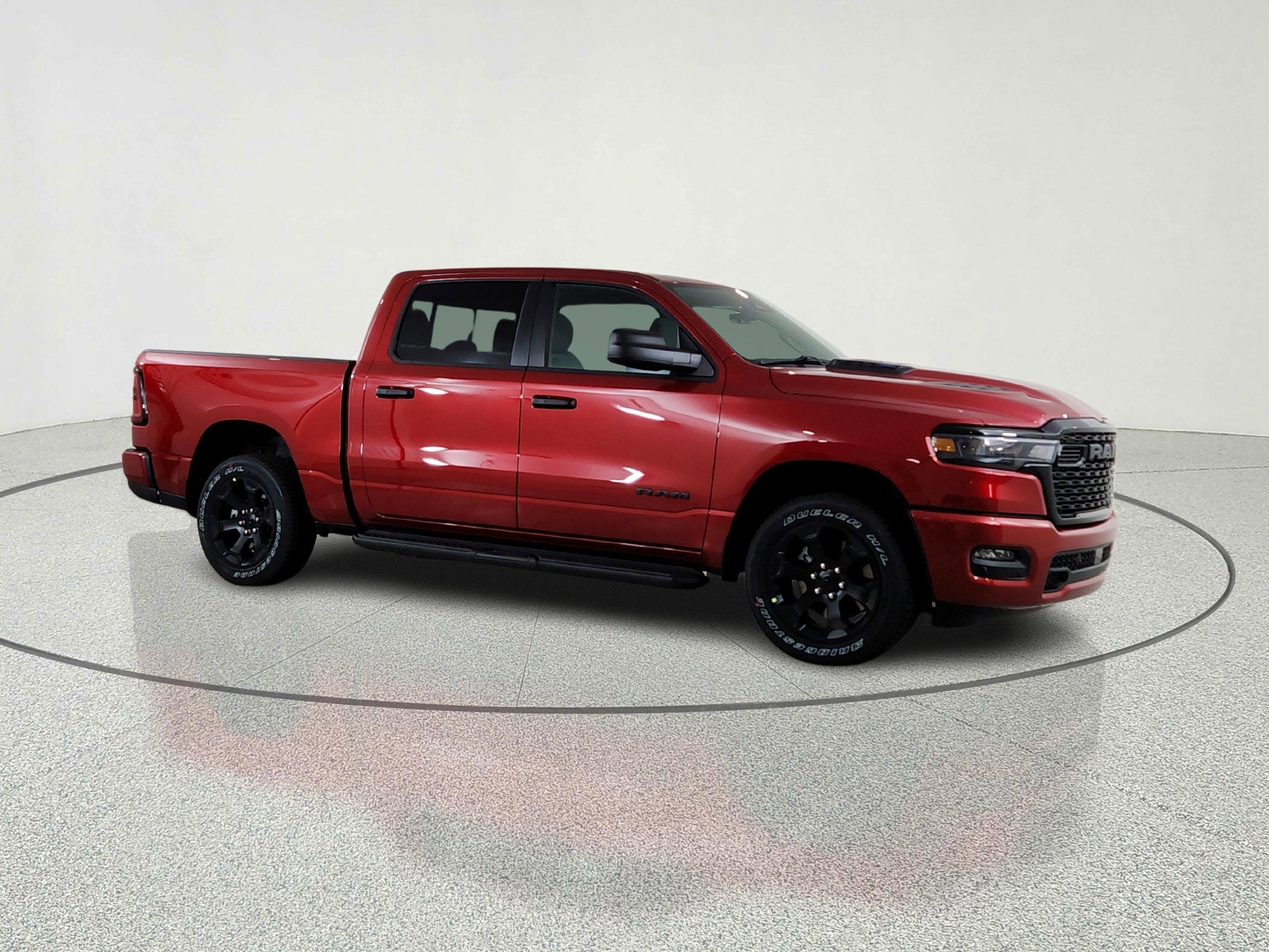 2026 RAM Ram 1500 RAM 1500 TRADESMAN CREW CAB 4X4 (144.5 IN WB 5 FT 7 IN BOX)
