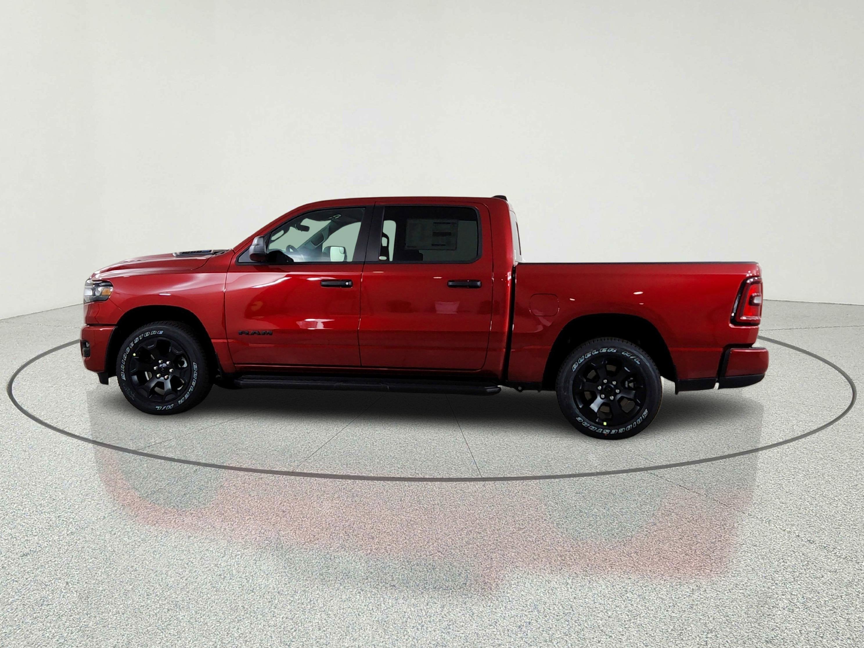 2026 RAM Ram 1500 RAM 1500 TRADESMAN CREW CAB 4X4 (144.5 IN WB 5 FT 7 IN BOX)