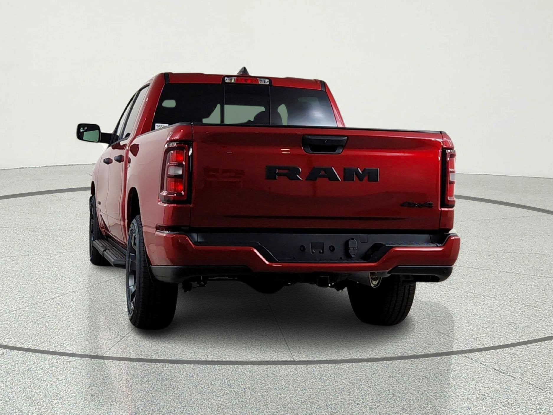 2026 RAM Ram 1500 RAM 1500 TRADESMAN CREW CAB 4X4 (144.5 IN WB 5 FT 7 IN BOX)