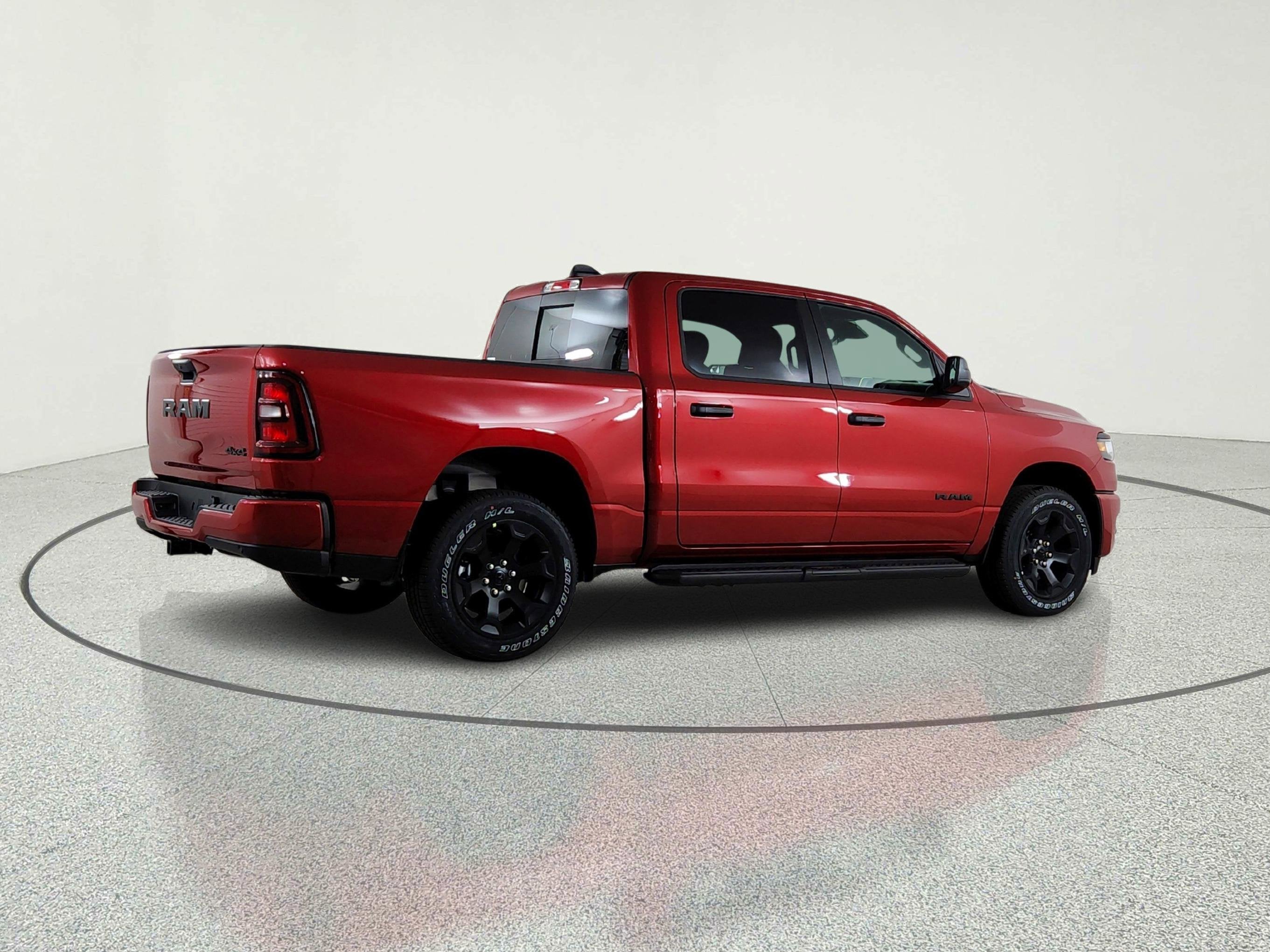 2026 RAM Ram 1500 RAM 1500 TRADESMAN CREW CAB 4X4 (144.5 IN WB 5 FT 7 IN BOX)