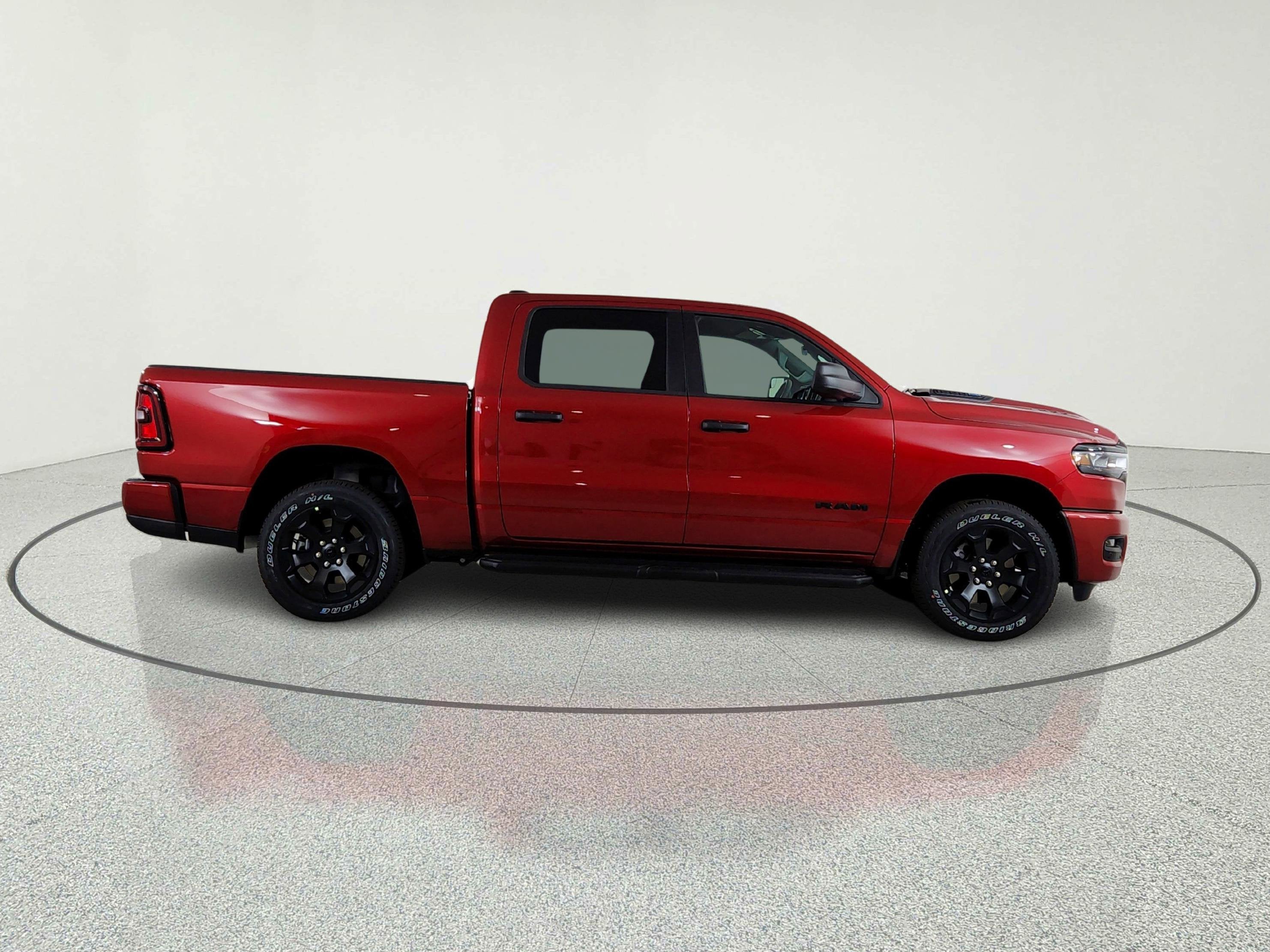 2026 RAM Ram 1500 RAM 1500 TRADESMAN CREW CAB 4X4 (144.5 IN WB 5 FT 7 IN BOX)
