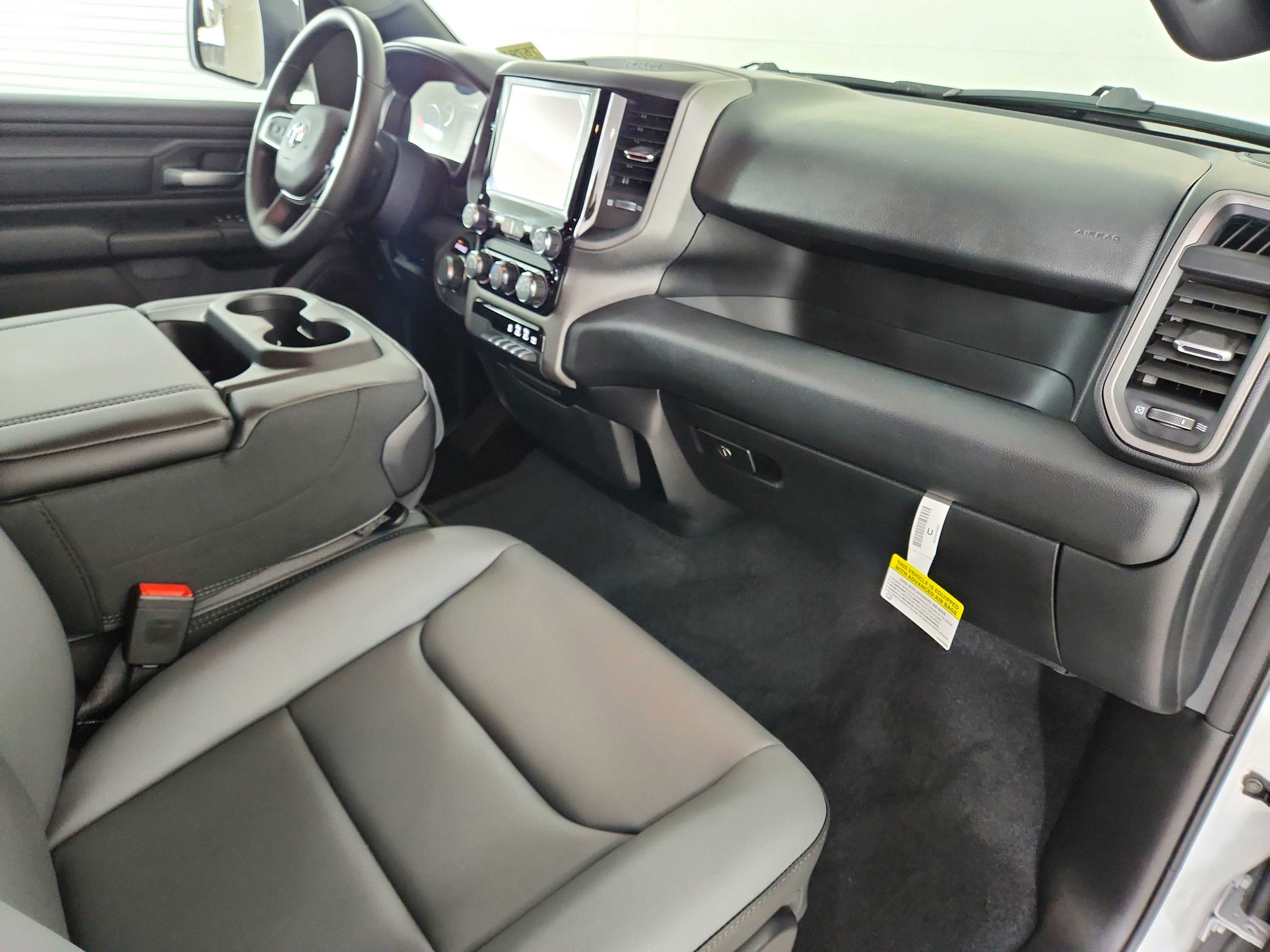 2026 RAM Ram 1500 RAM 1500 TRADESMAN QUAD CAB 4X2 (140 IN WB 6 FT 4 IN BOX)