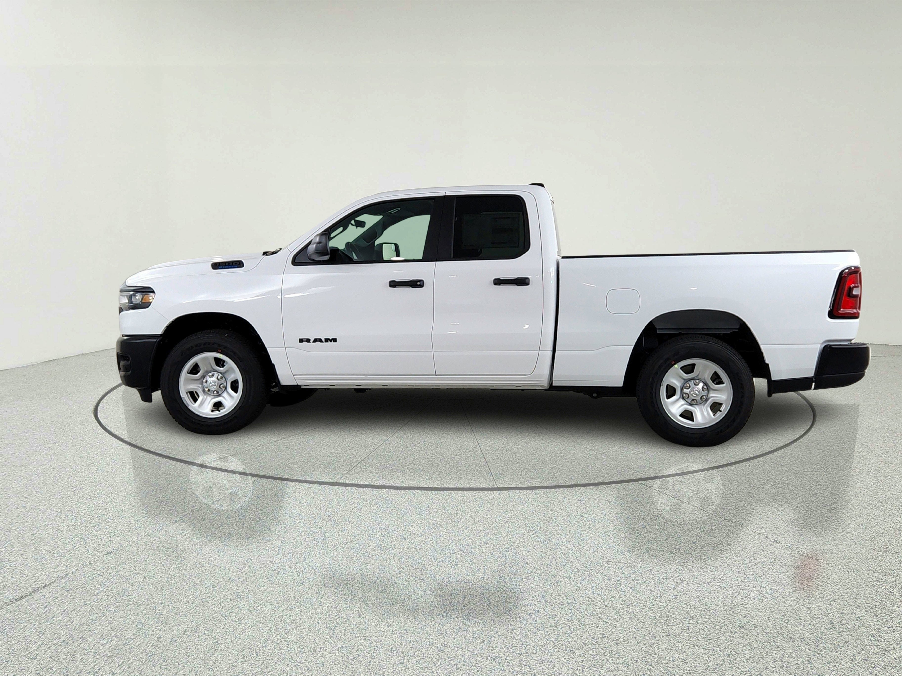 2026 RAM Ram 1500 RAM 1500 TRADESMAN QUAD CAB 4X2 (140 IN WB 6 FT 4 IN BOX)
