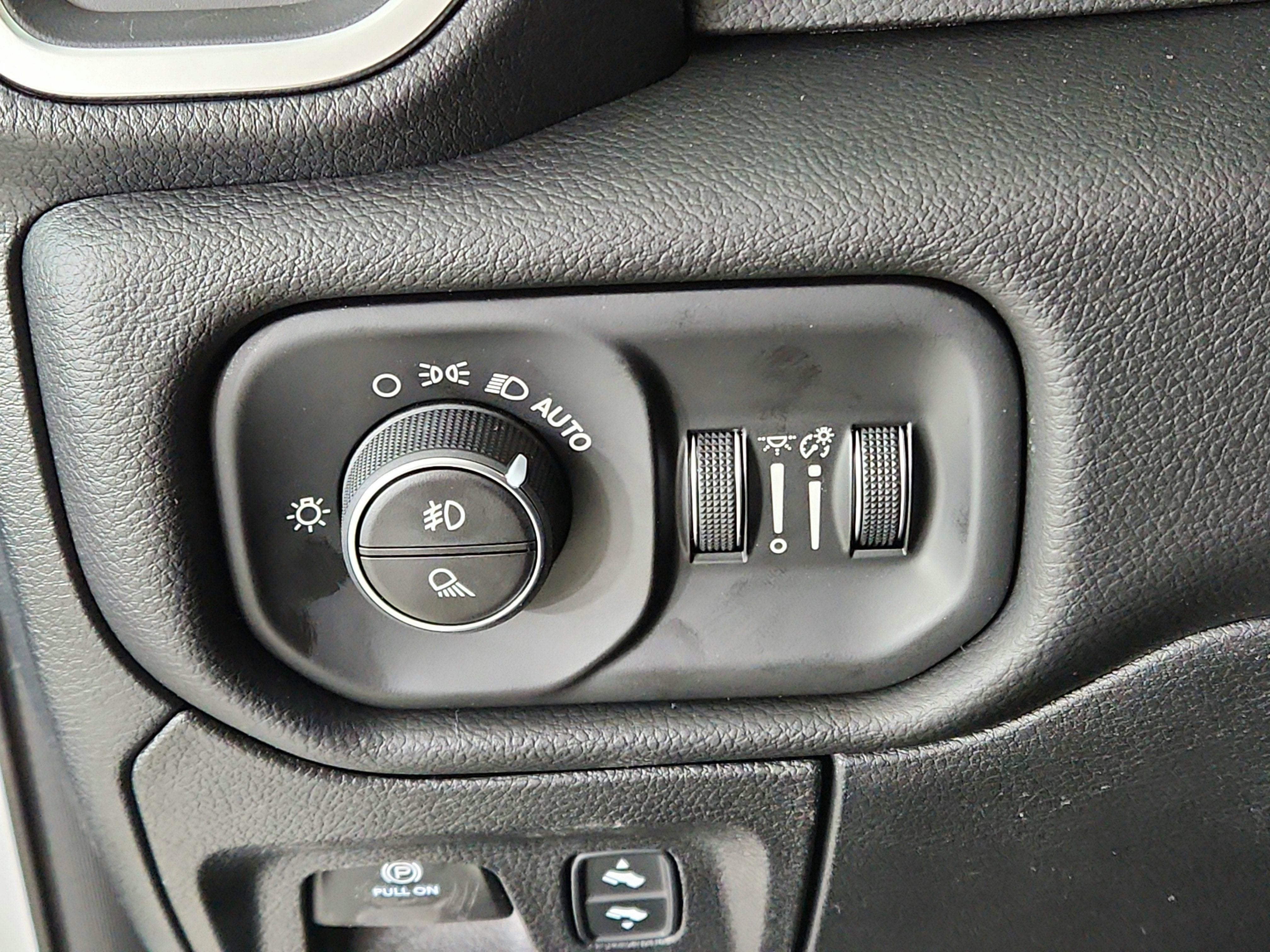 2026 RAM Ram 1500 RAM 1500 BIGHORN/LONESTAR CREW 4X4 (144.5 IN WB 5 FT 7 IN BOX)