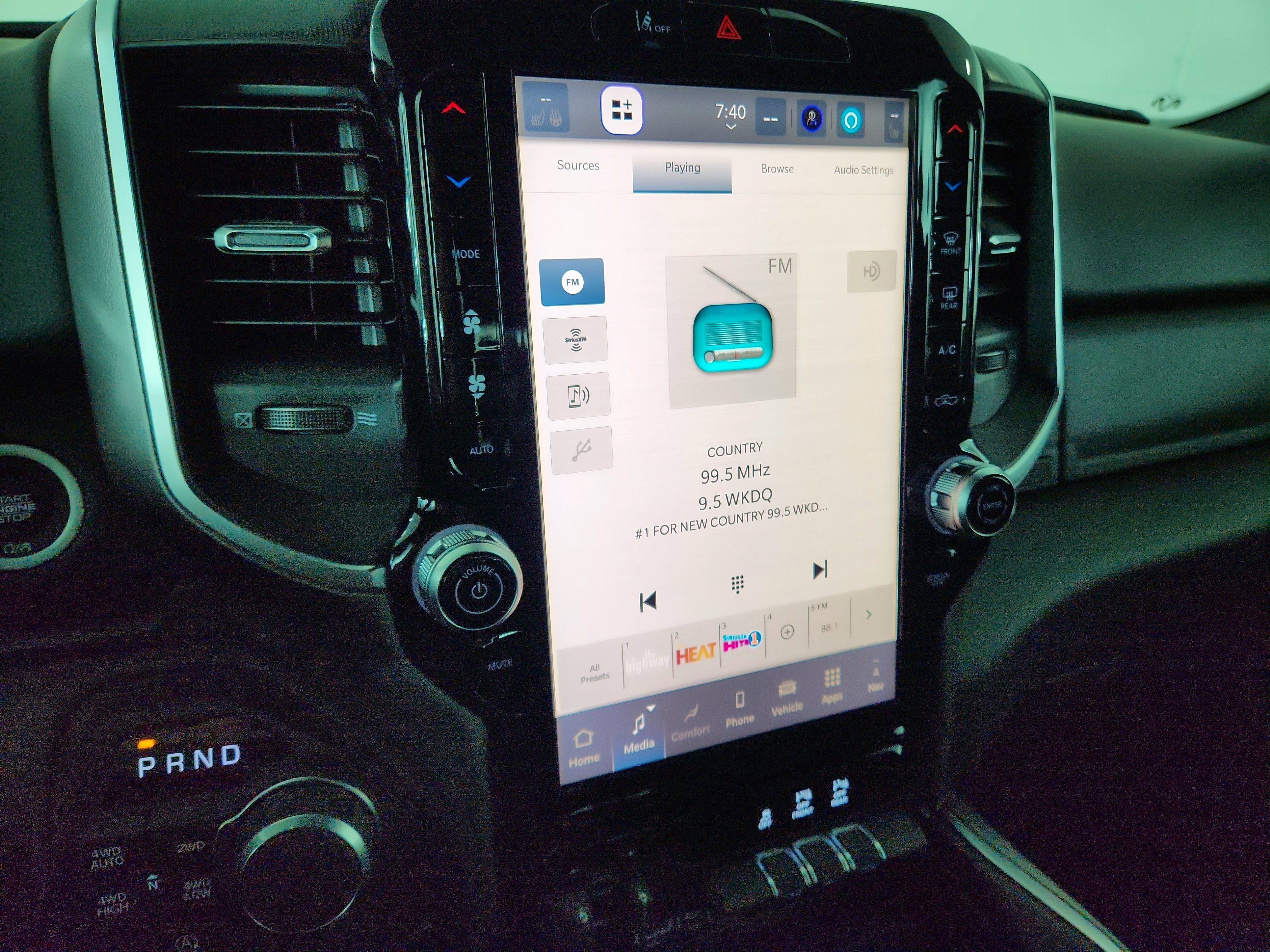 2026 RAM Ram 1500 RAM 1500 BIGHORN/LONESTAR CREW 4X4 (144.5 IN WB 5 FT 7 IN BOX)