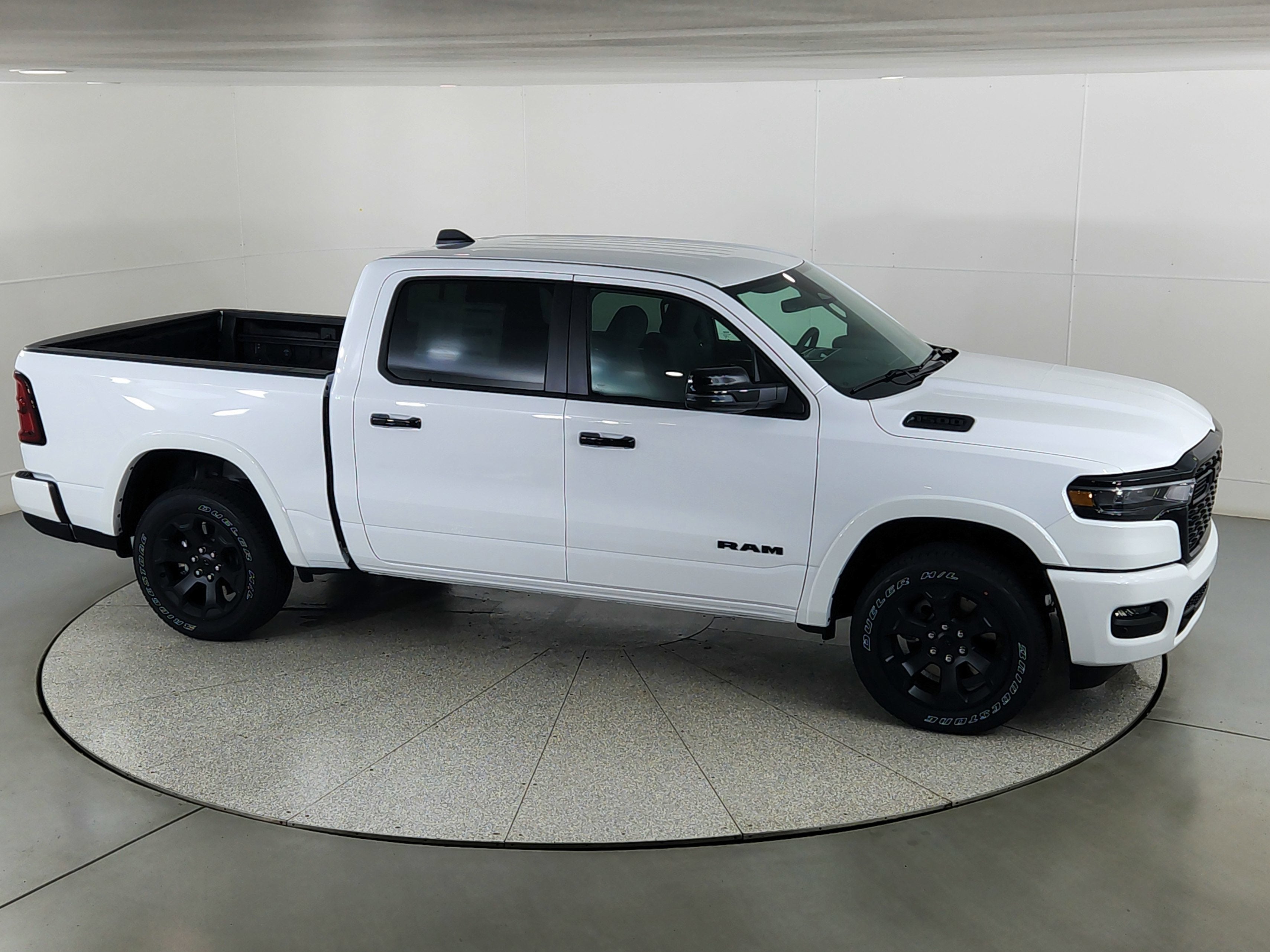 2026 RAM Ram 1500 RAM 1500 BIGHORN/LONESTAR CREW 4X4 (144.5 IN WB 5 FT 7 IN BOX)