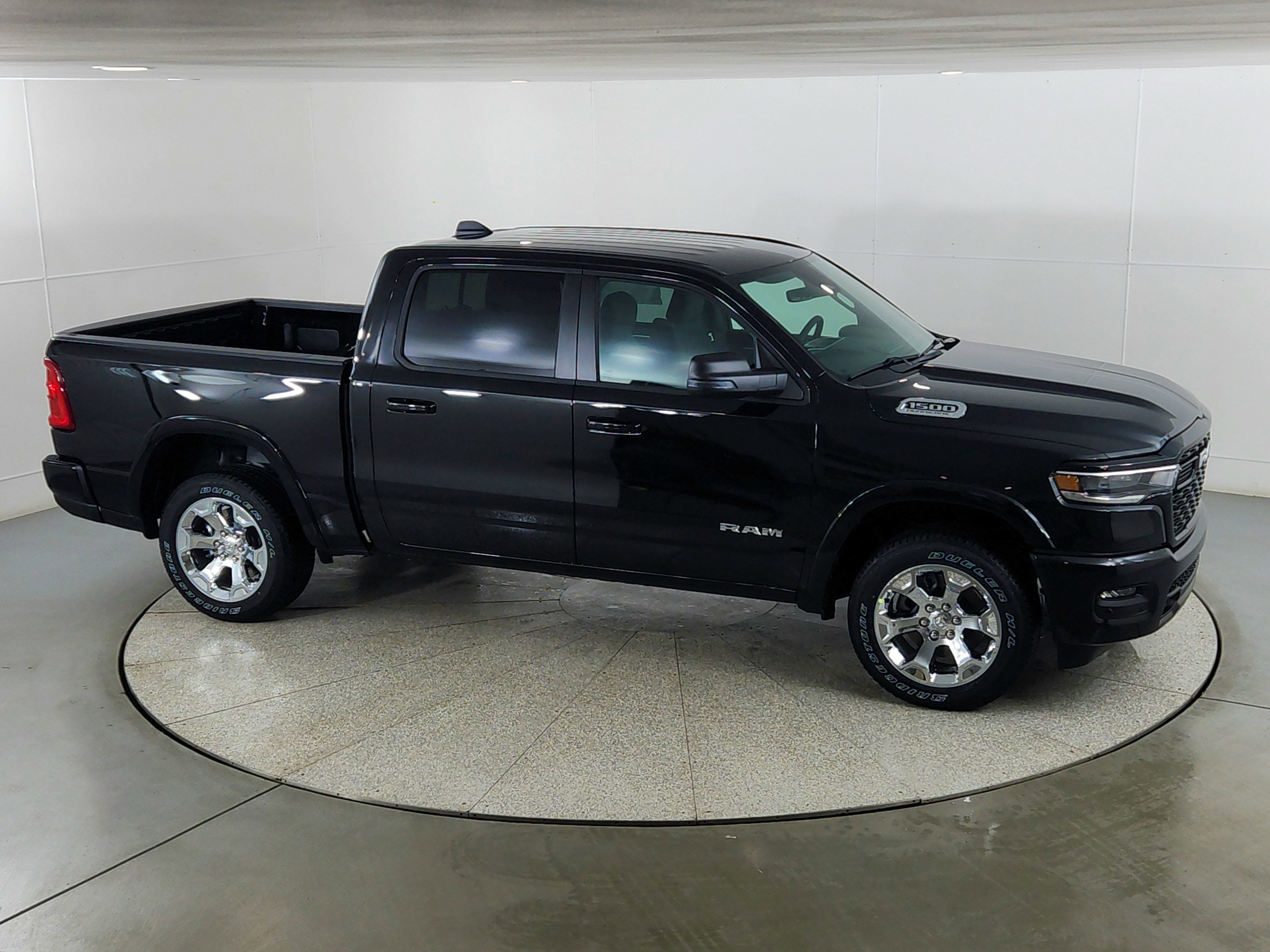 2026 RAM Ram 1500 RAM 1500 BIGHORN/LONESTAR CREW 4X4 (144.5 IN WB 5 FT 7 IN BOX)