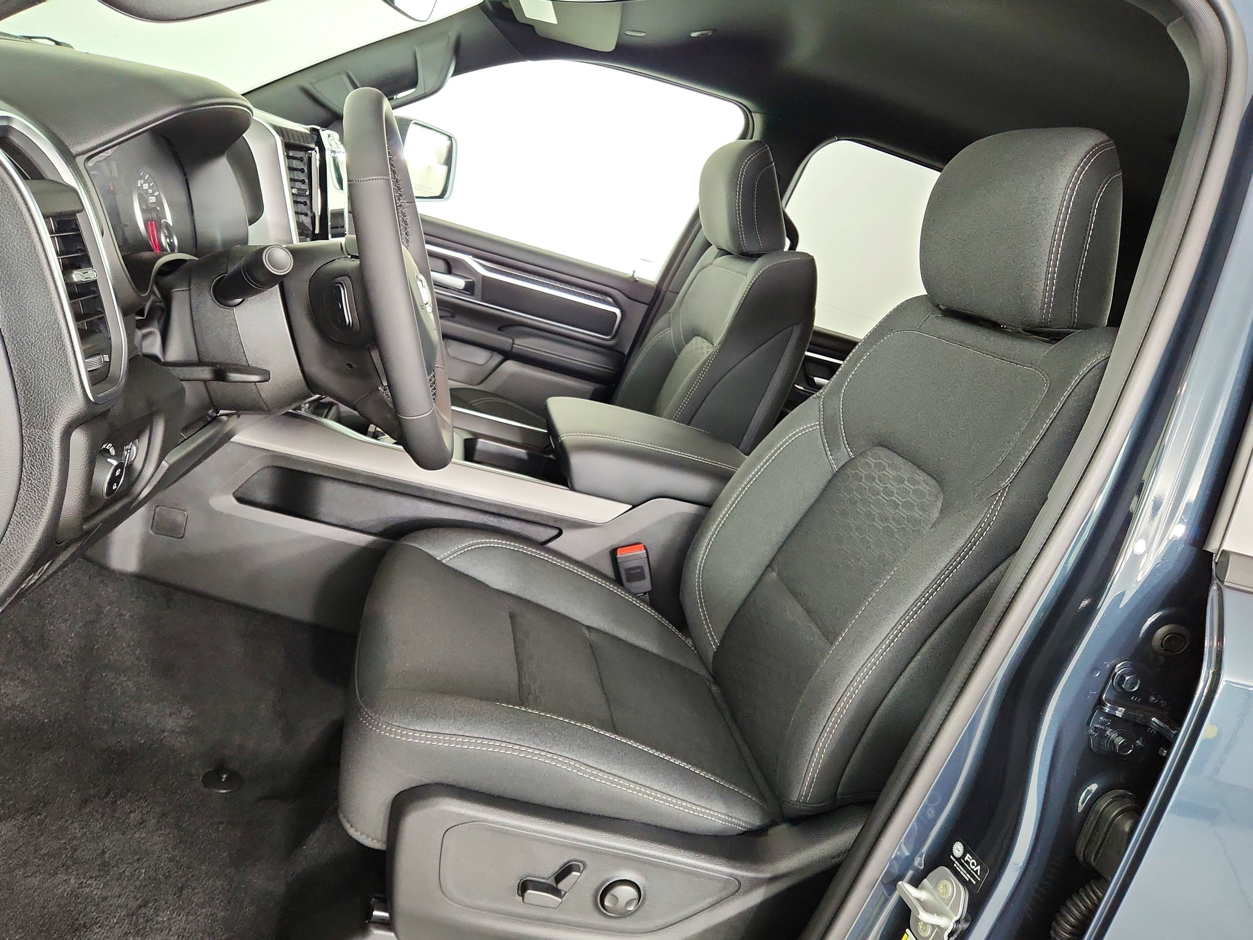 2026 RAM Ram 1500 RAM 1500 BIGHORN/LONESTAR CREW 4X4 (144.5 IN WB 5 FT 7 IN BOX)