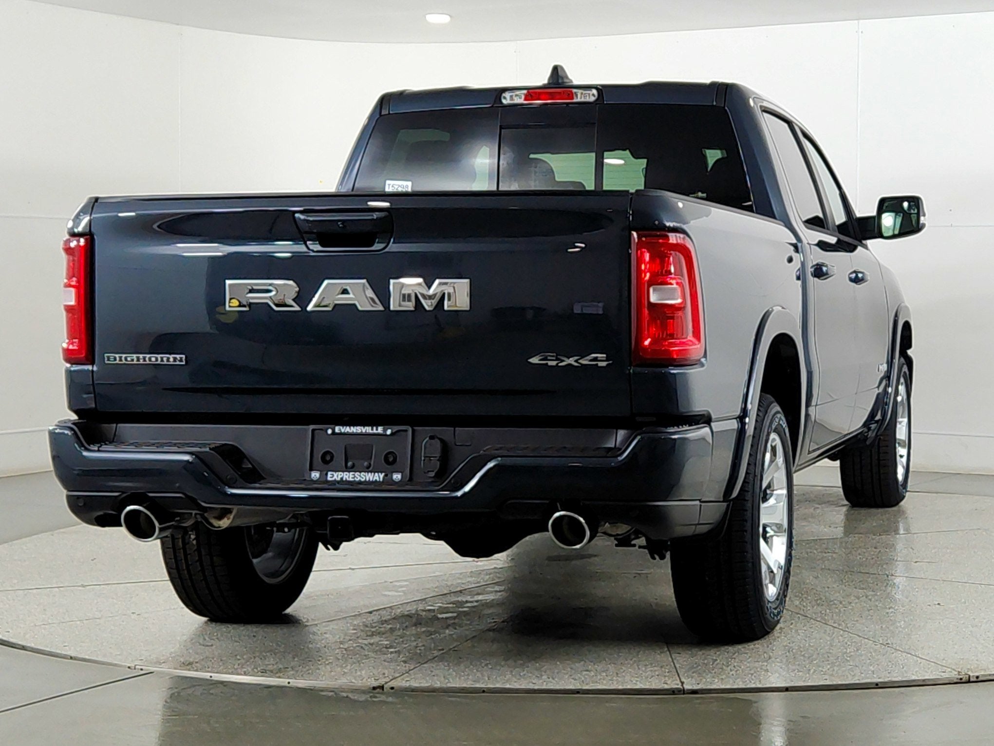 2026 RAM Ram 1500 RAM 1500 BIGHORN/LONESTAR CREW 4X4 (144.5 IN WB 5 FT 7 IN BOX)