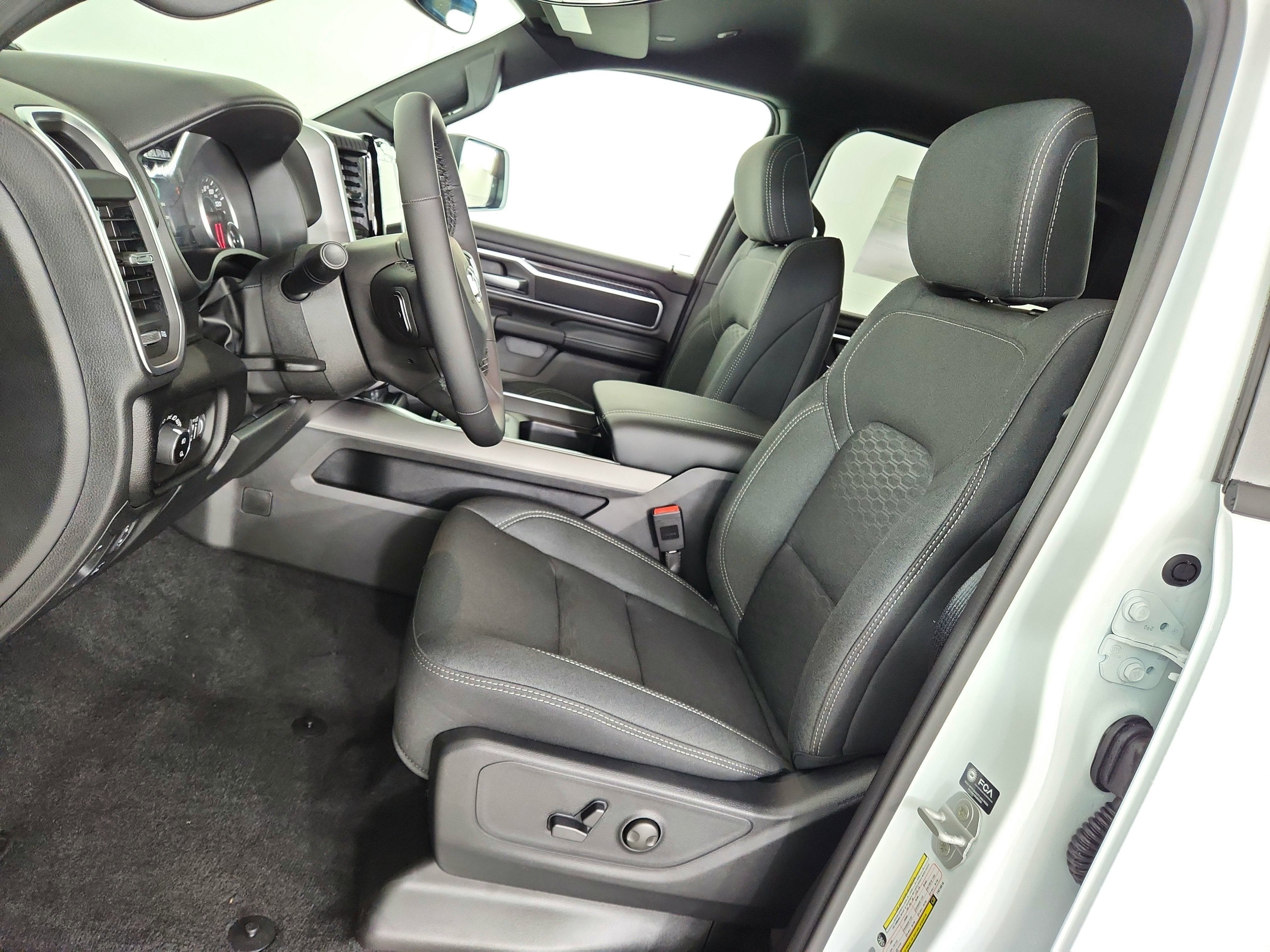 2026 RAM Ram 1500 RAM 1500 BIGHORN/LONESTAR CREW 4X4 (144.5 IN WB 5 FT 7 IN BOX)