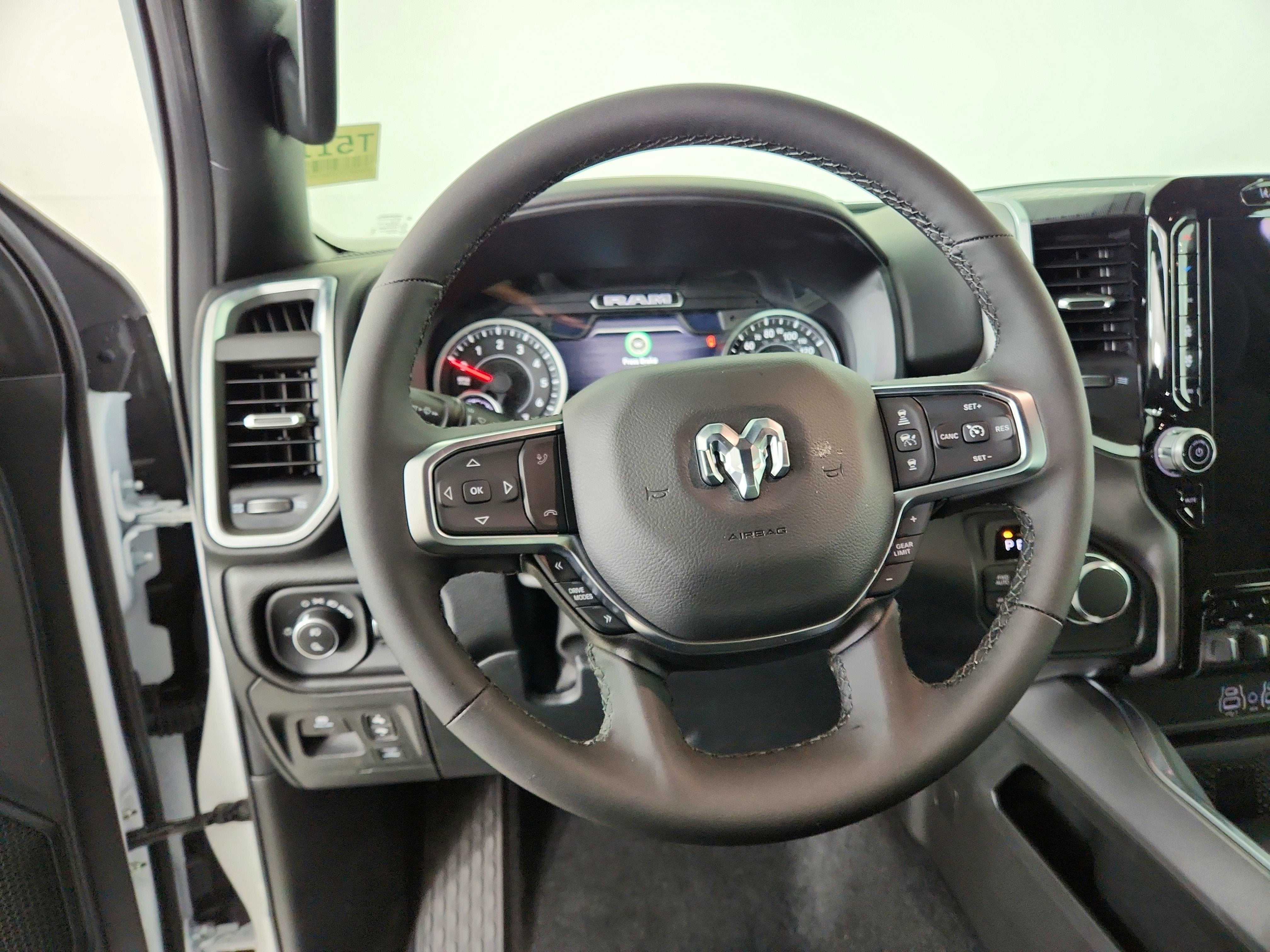 2026 RAM Ram 1500 RAM 1500 BIGHORN/LONESTAR CREW 4X4 (144.5 IN WB 5 FT 7 IN BOX)