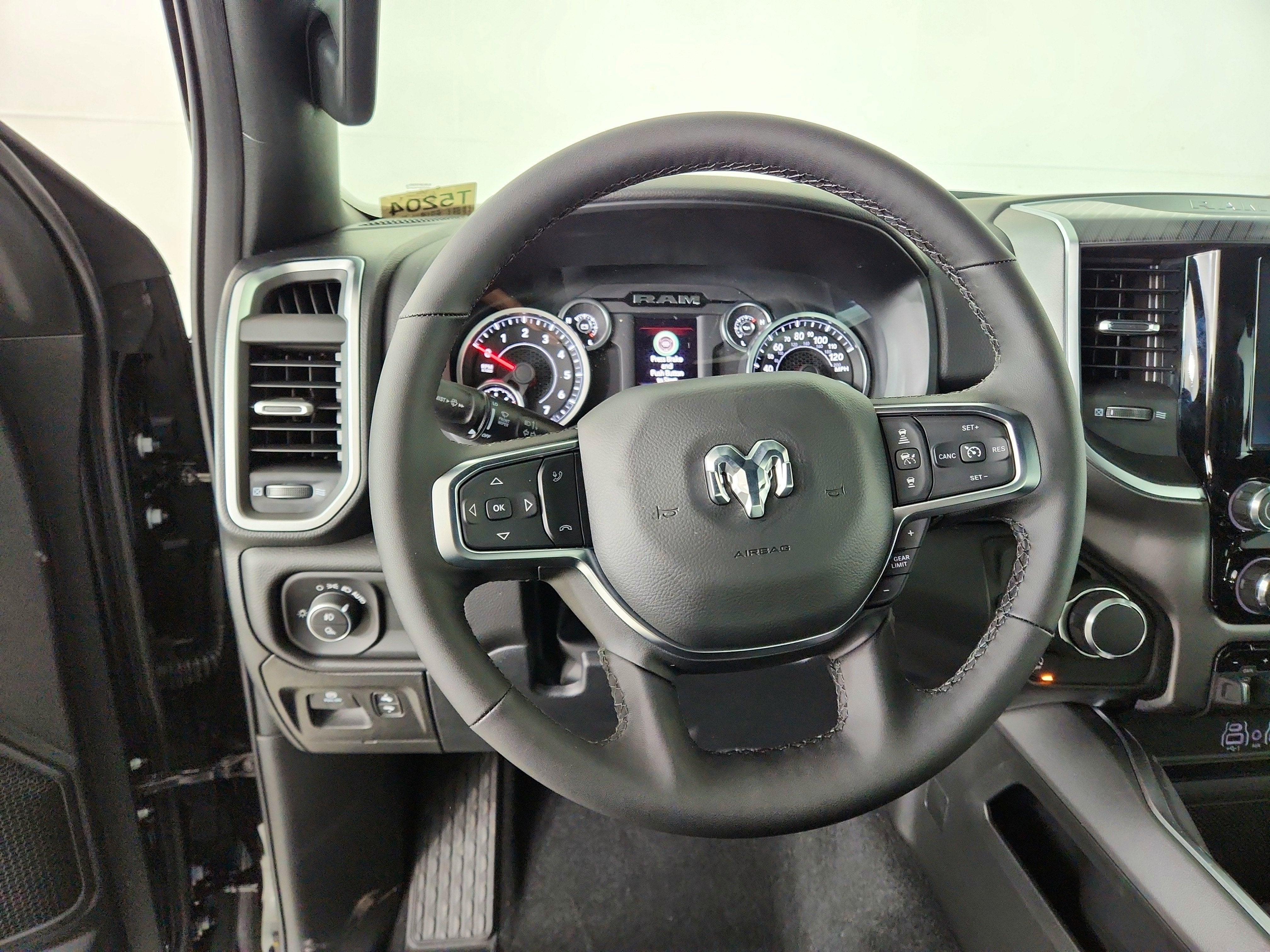 2026 RAM Ram 1500 RAM 1500 BIGHORN/LONESTAR CREW 4X4 (144.5 IN WB 5 FT 7 IN BOX)