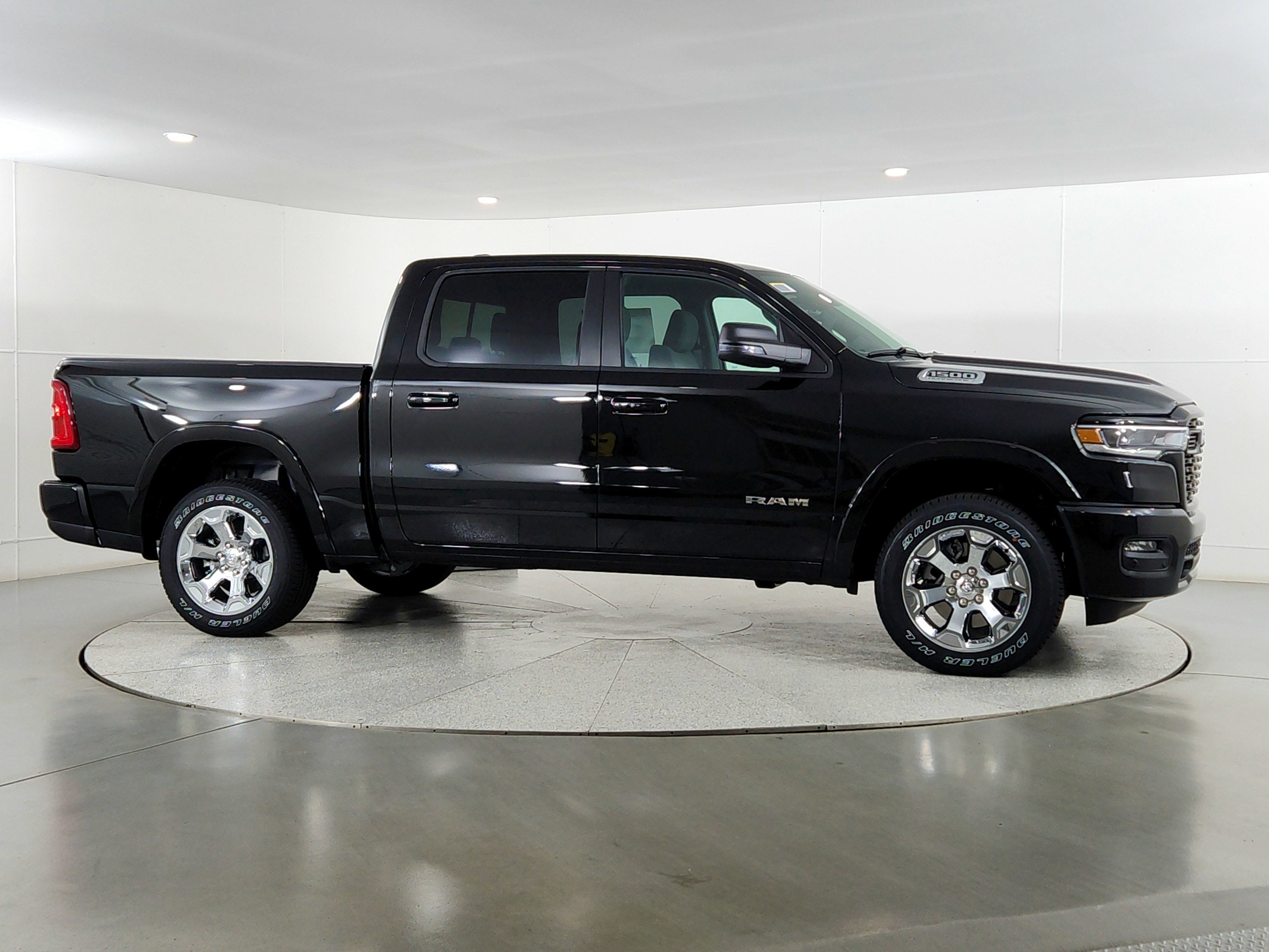 2026 RAM Ram 1500 RAM 1500 BIGHORN/LONESTAR CREW 4X4 (144.5 IN WB 5 FT 7 IN BOX)