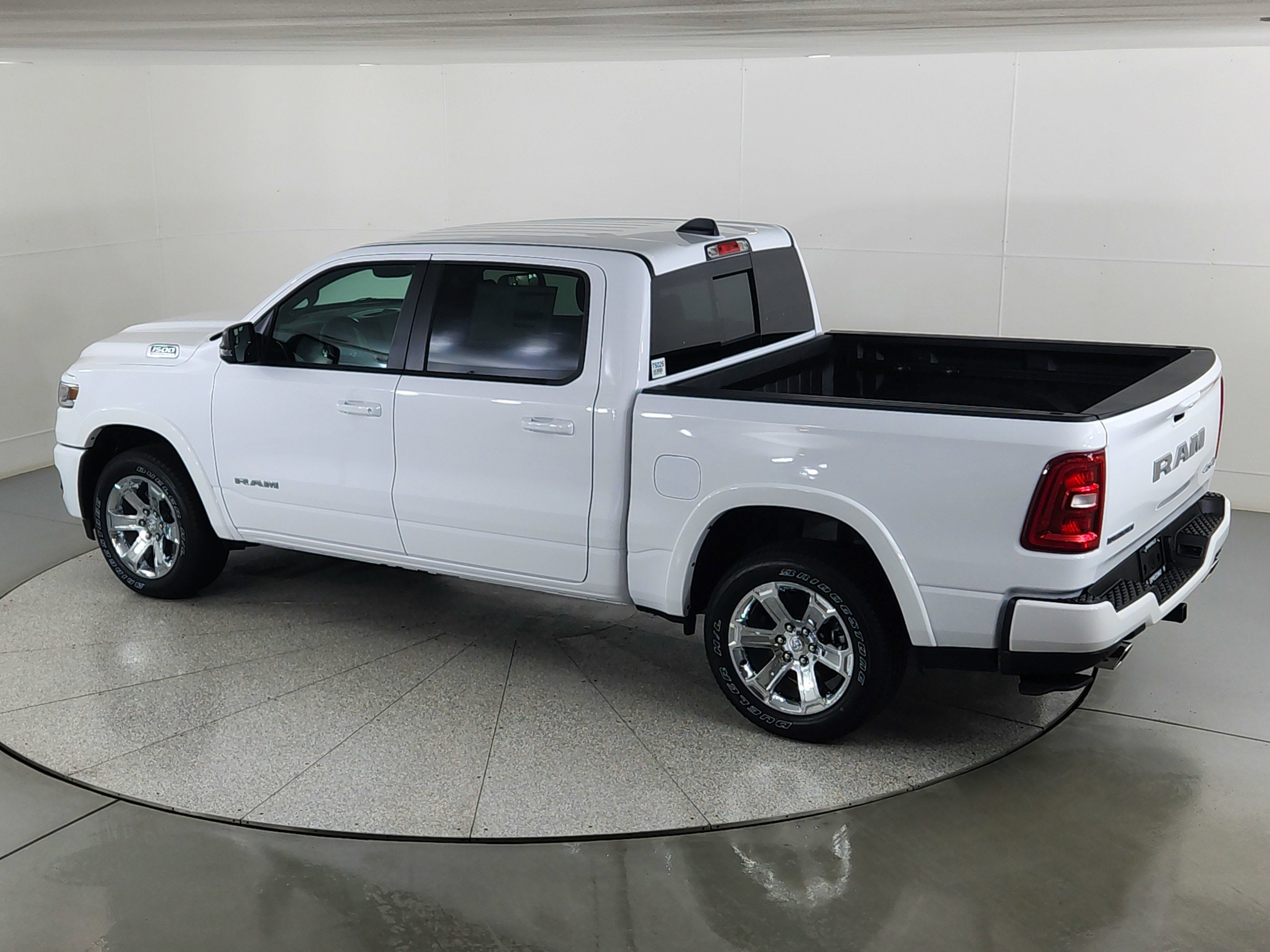 2026 RAM Ram 1500 RAM 1500 BIGHORN/LONESTAR CREW 4X4 (144.5 IN WB 5 FT 7 IN BOX)