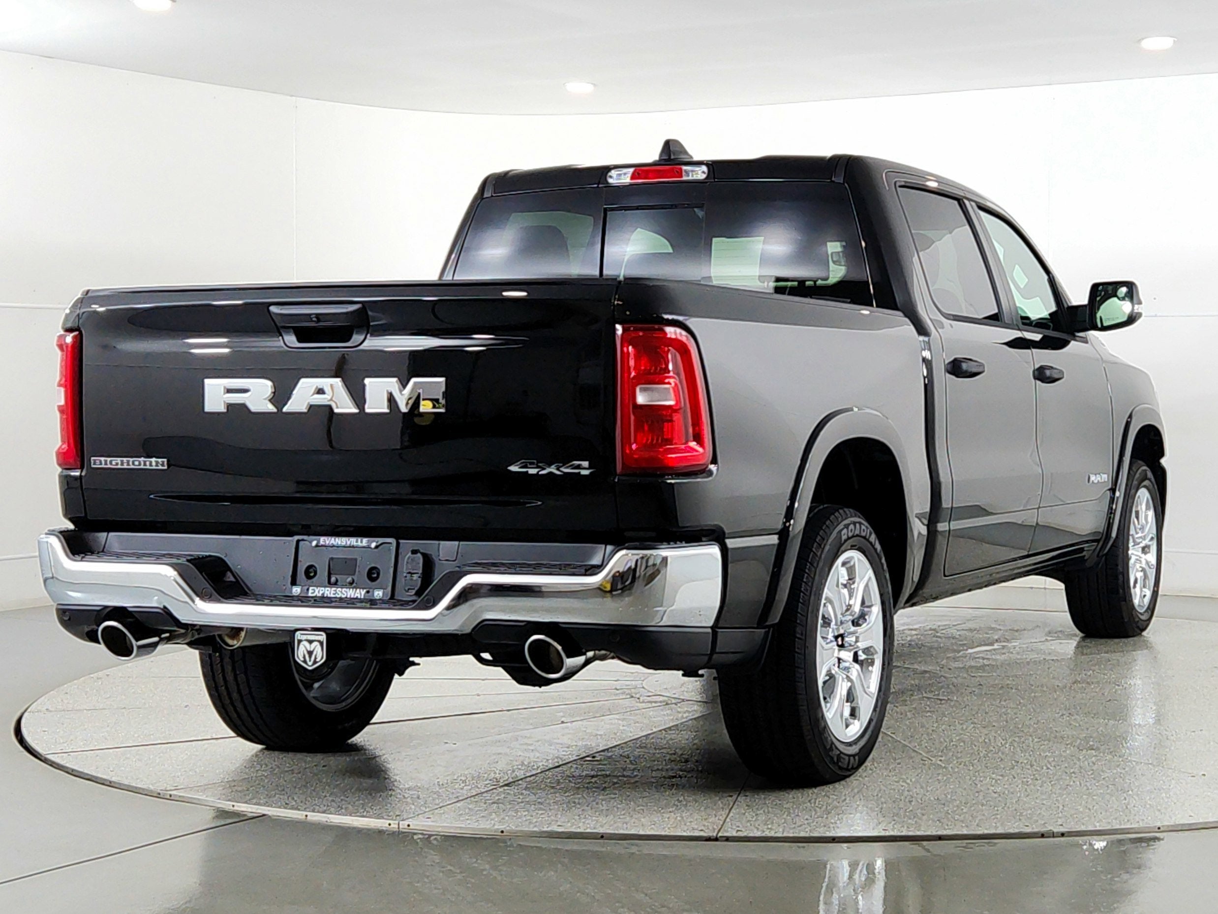 2026 RAM Ram 1500 RAM 1500 BIGHORN/LONESTAR CREW 4X4 (144.5 IN WB 5 FT 7 IN BOX)