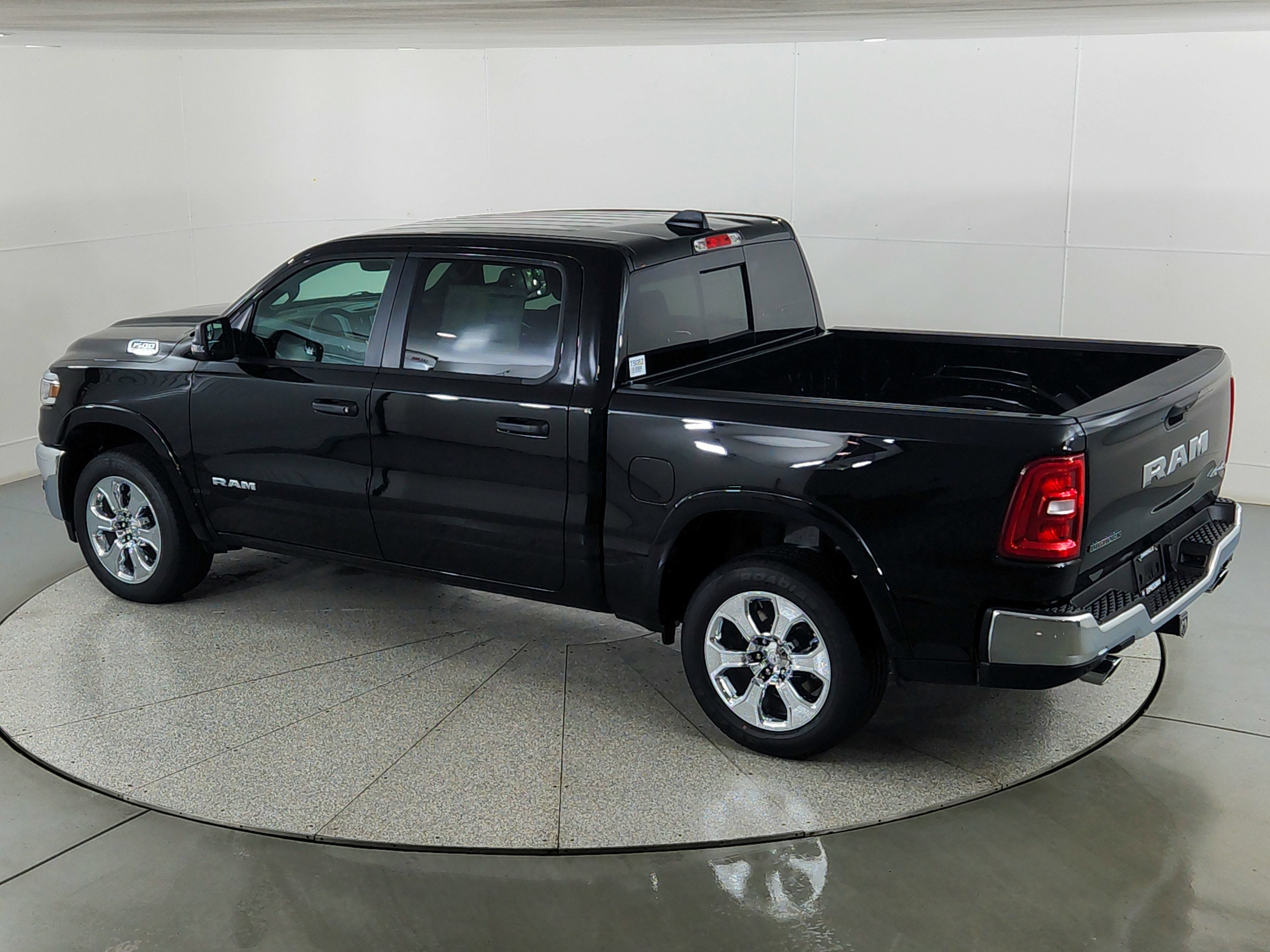 2026 RAM Ram 1500 RAM 1500 BIGHORN/LONESTAR CREW 4X4 (144.5 IN WB 5 FT 7 IN BOX)