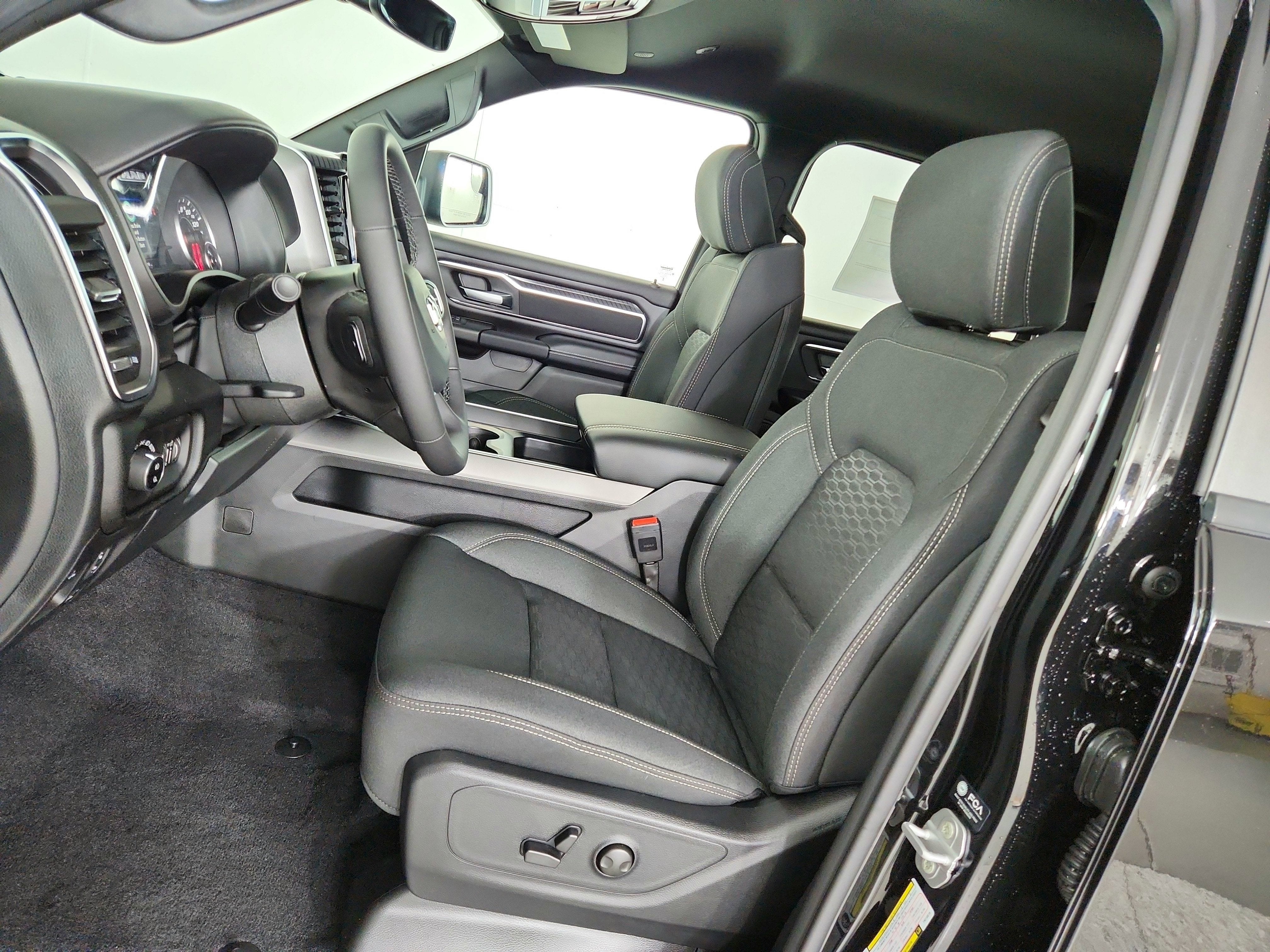 2026 RAM Ram 1500 RAM 1500 BIGHORN/LONESTAR CREW 4X4 (144.5 IN WB 5 FT 7 IN BOX)