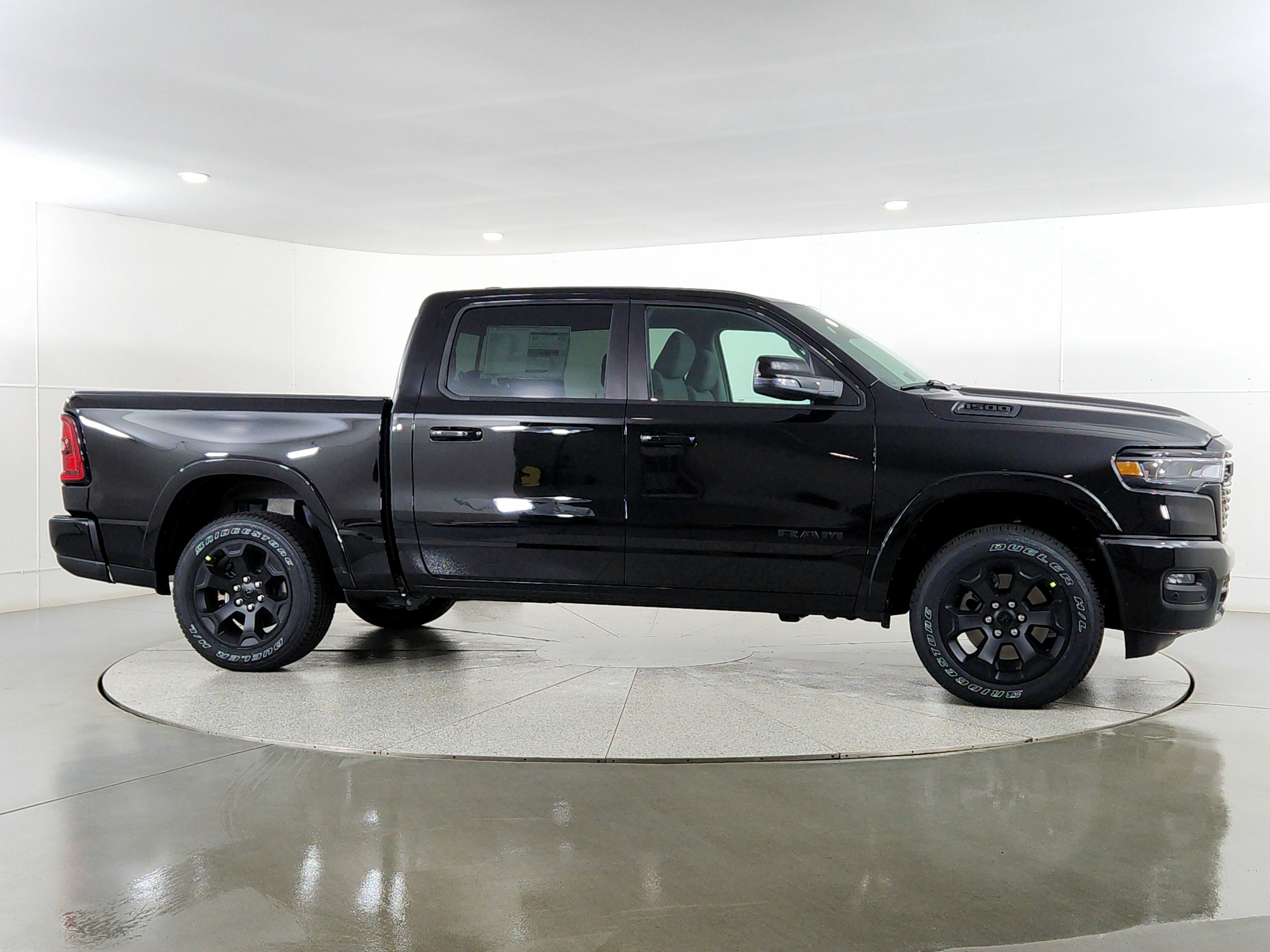 2026 RAM Ram 1500 RAM 1500 BIGHORN/LONESTAR CREW 4X4 (144.5 IN WB 5 FT 7 IN BOX)