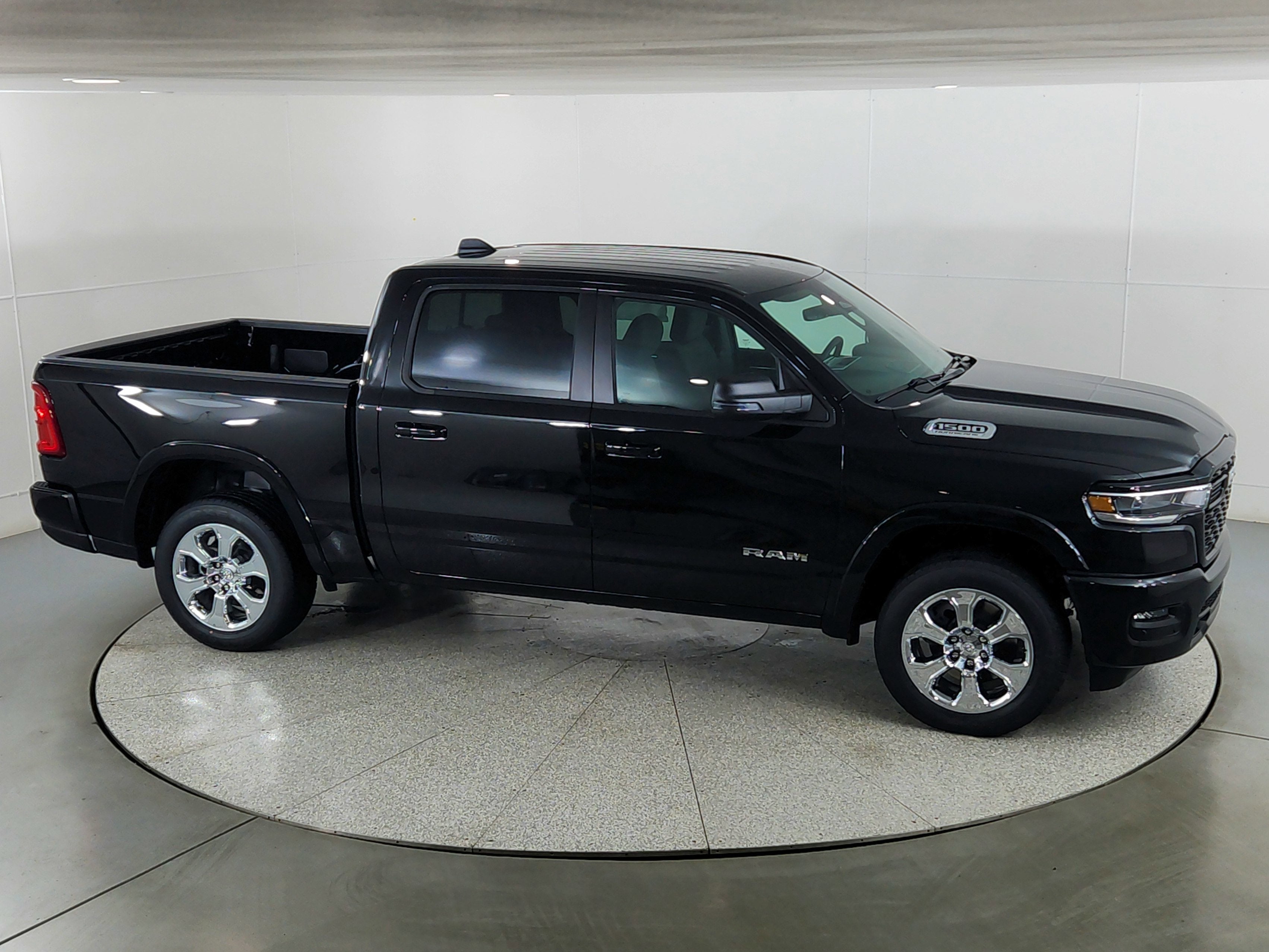 2026 RAM Ram 1500 RAM 1500 BIGHORN/LONESTAR CREW 4X4 (144.5 IN WB 5 FT 7 IN BOX)