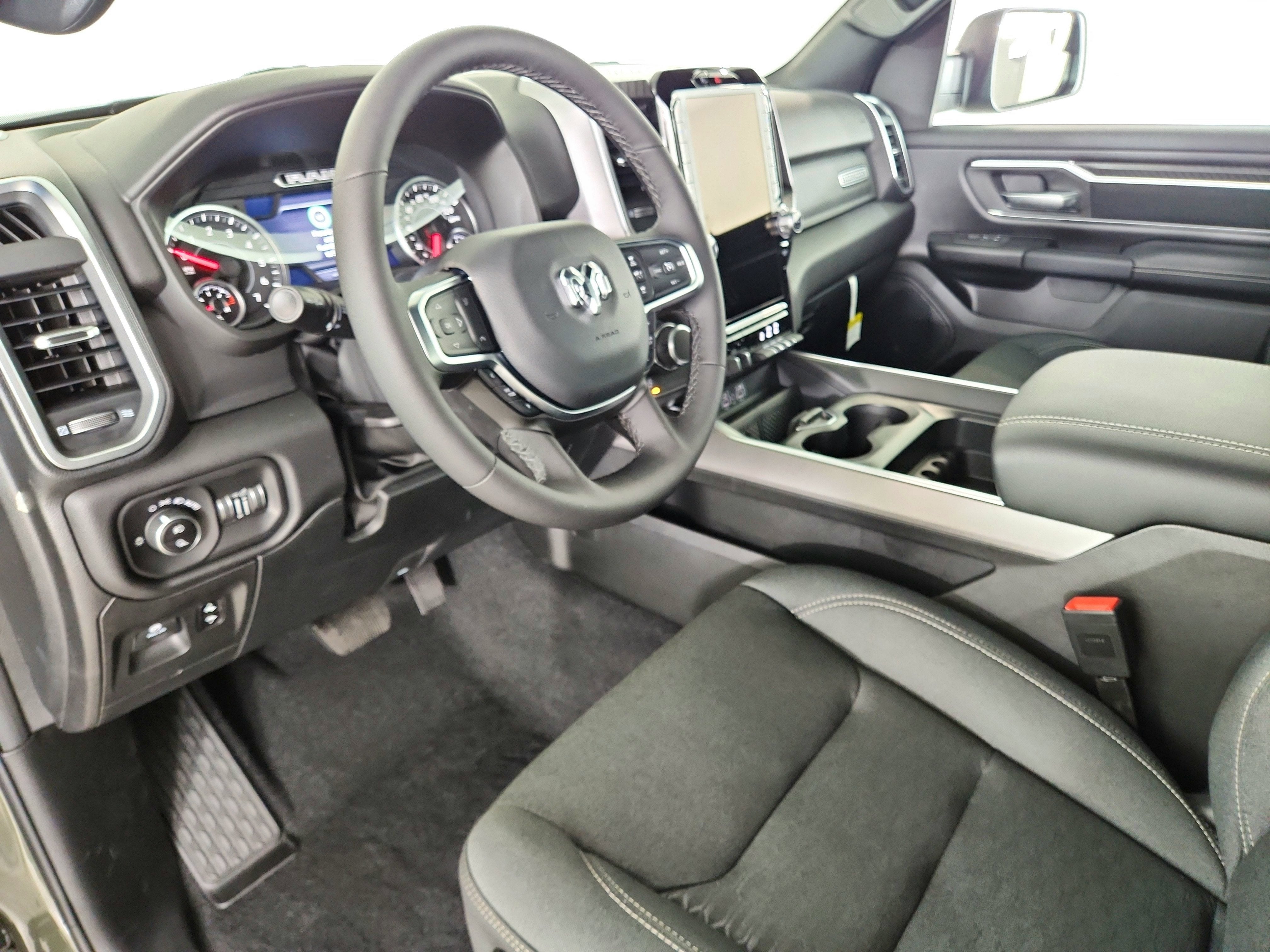 2026 RAM Ram 1500 RAM 1500 BIGHORN/LONESTAR CREW 4X4 (144.5 IN WB 5 FT 7 IN BOX)