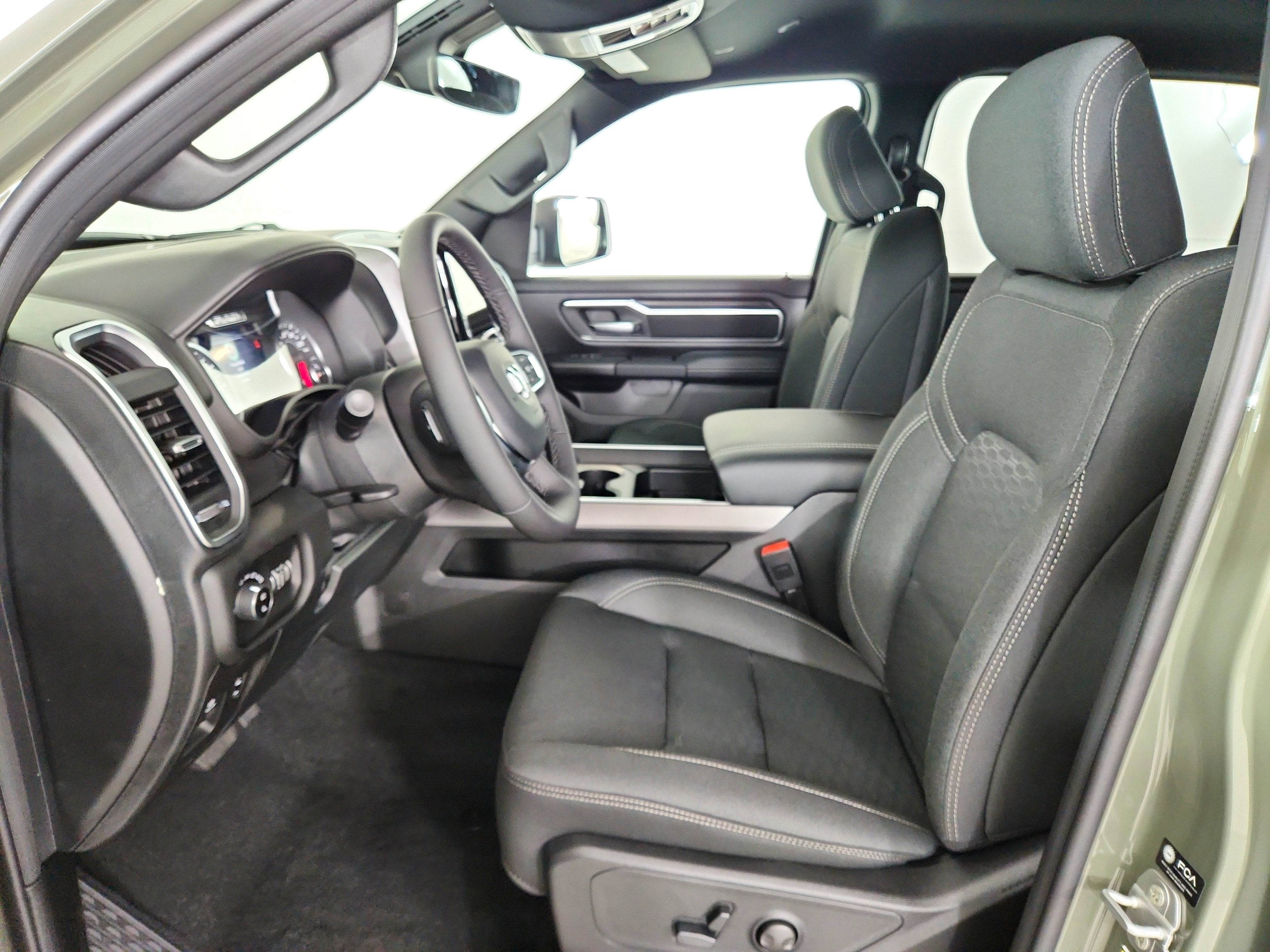 2026 RAM Ram 1500 RAM 1500 BIGHORN/LONESTAR CREW 4X4 (144.5 IN WB 5 FT 7 IN BOX)