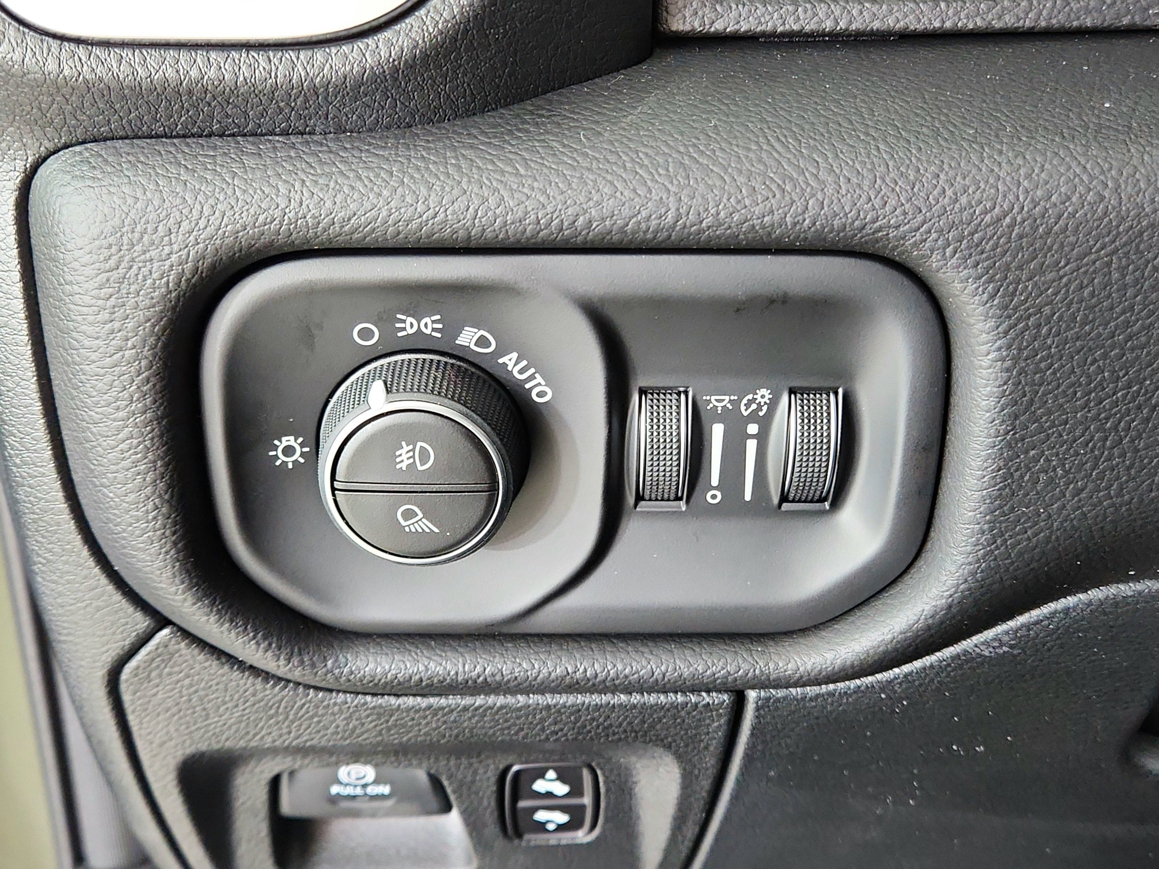 2026 RAM Ram 1500 RAM 1500 BIGHORN/LONESTAR CREW 4X4 (144.5 IN WB 5 FT 7 IN BOX)