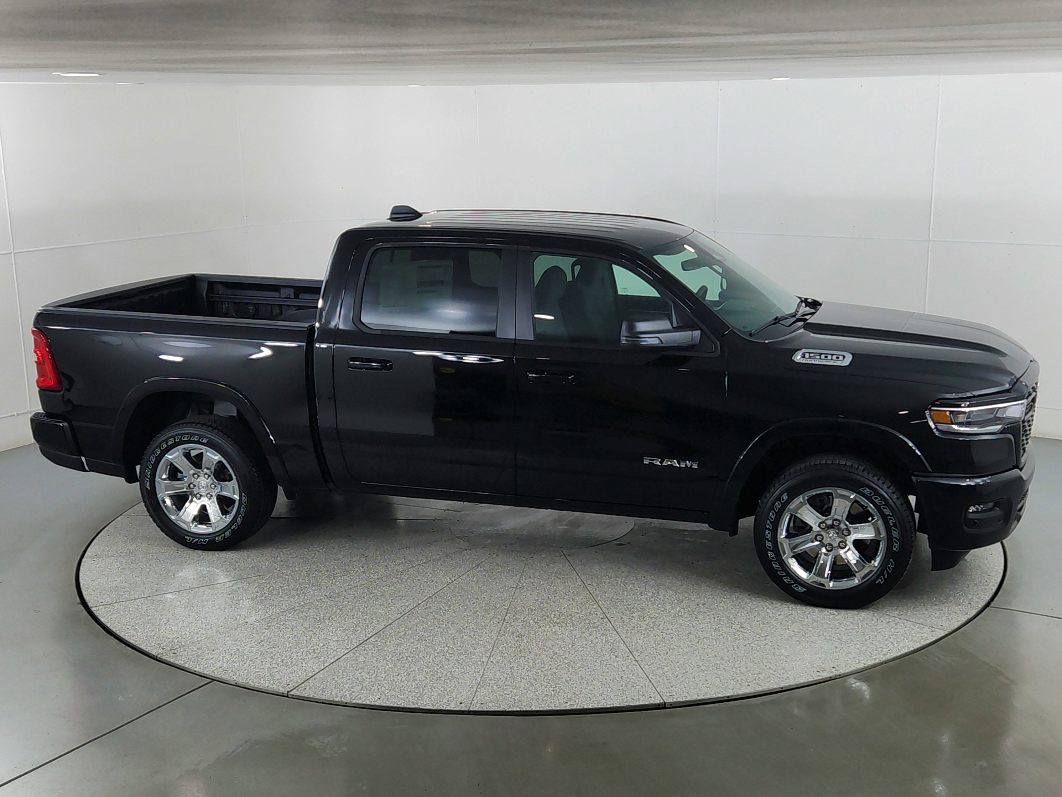 2026 RAM Ram 1500 RAM 1500 BIGHORN/LONESTAR CREW 4X4 (144.5 IN WB 5 FT 7 IN BOX)