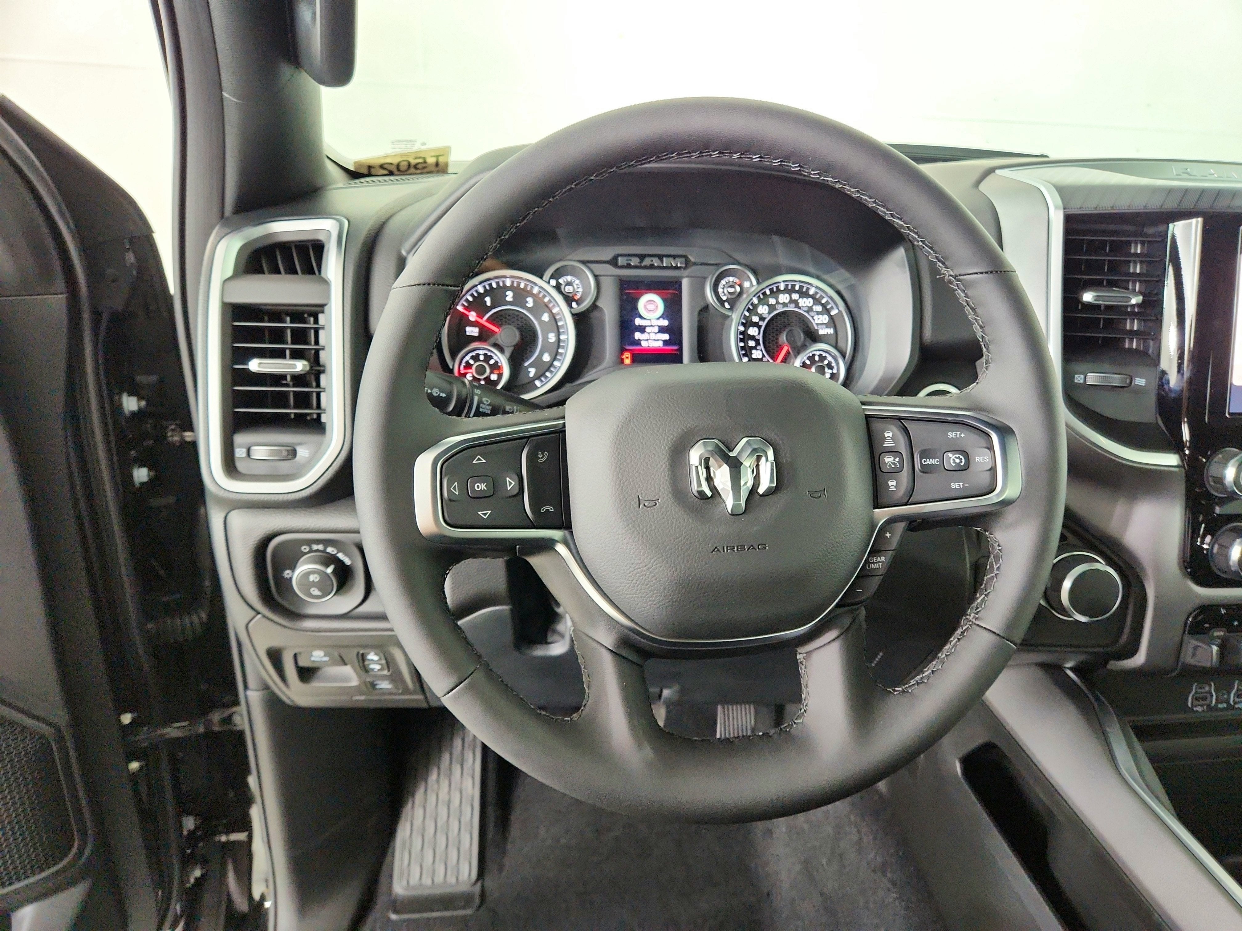 2026 RAM Ram 1500 RAM 1500 BIGHORN/LONESTAR CREW 4X4 (144.5 IN WB 5 FT 7 IN BOX)