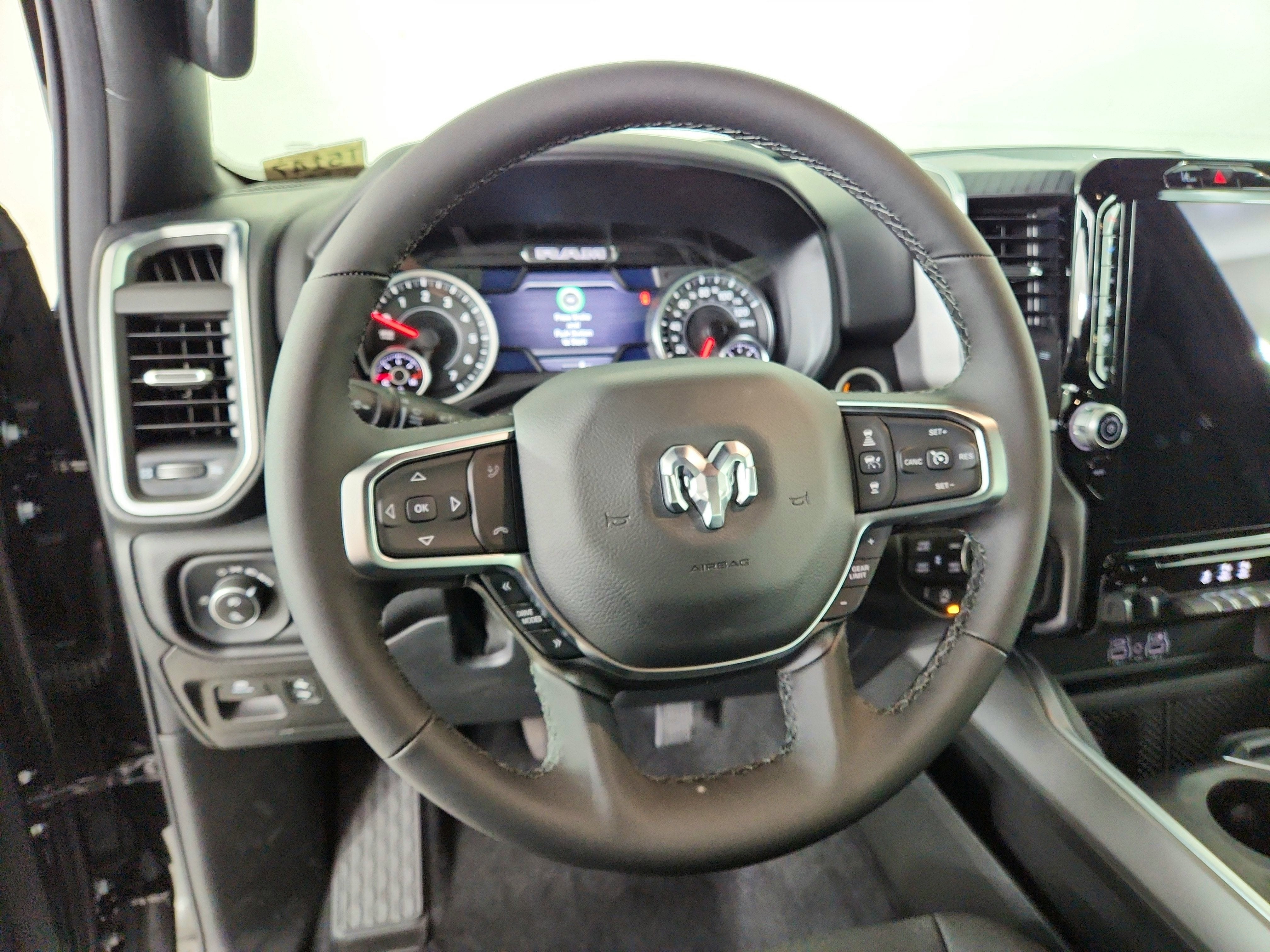 2026 RAM Ram 1500 RAM 1500 BIGHORN/LONESTAR CREW 4X4 (144.5 IN WB 5 FT 7 IN BOX)