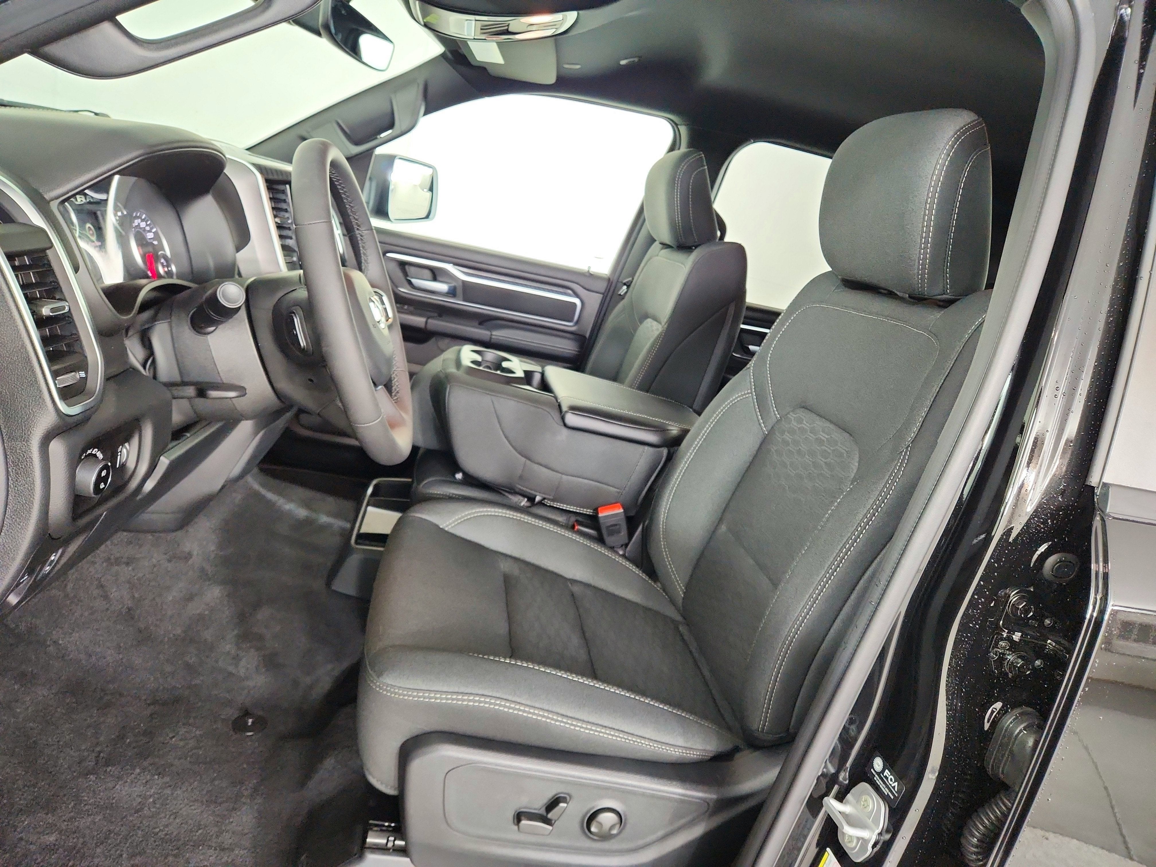 2026 RAM Ram 1500 RAM 1500 BIGHORN/LONESTAR CREW 4X4 (144.5 IN WB 5 FT 7 IN BOX)