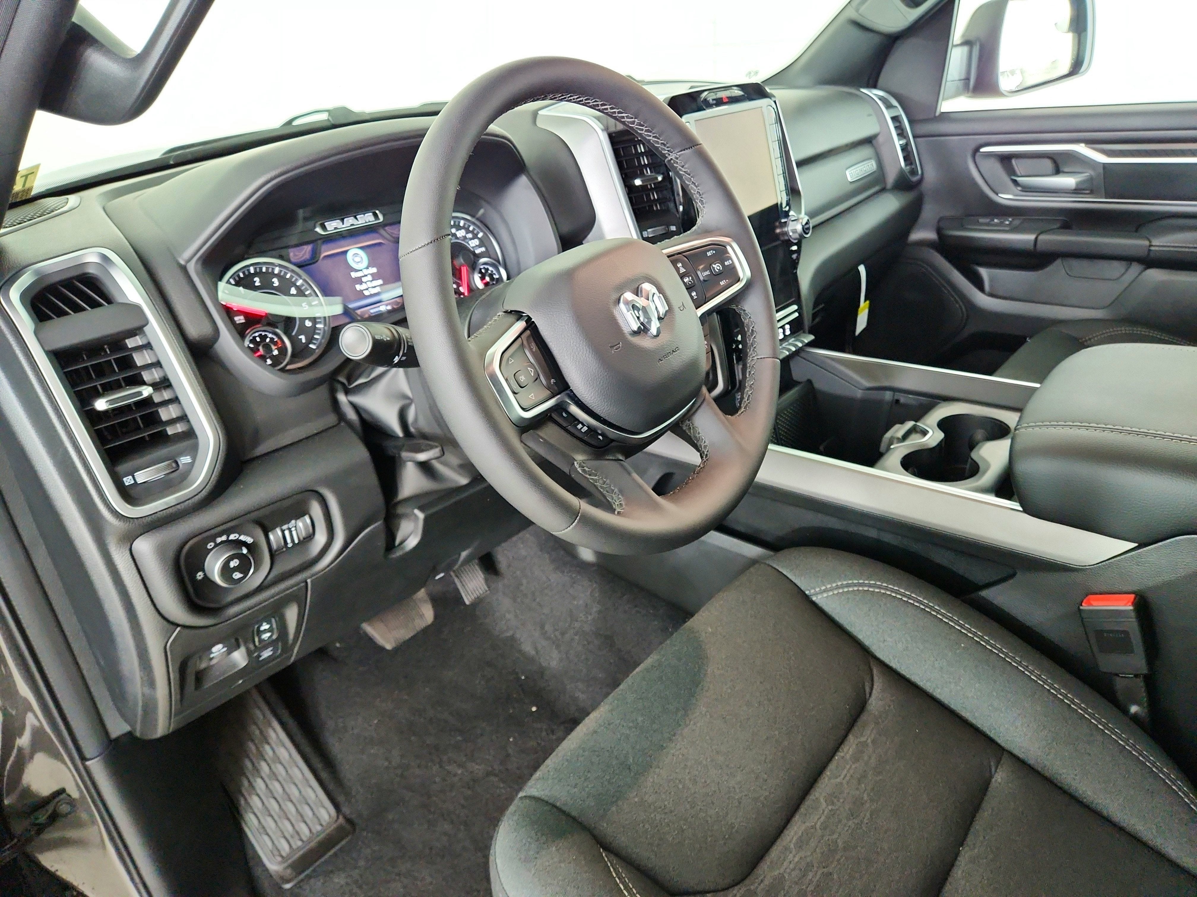 2026 RAM Ram 1500 RAM 1500 BIGHORN/LONESTAR CREW 4X4 (144.5 IN WB 5 FT 7 IN BOX)