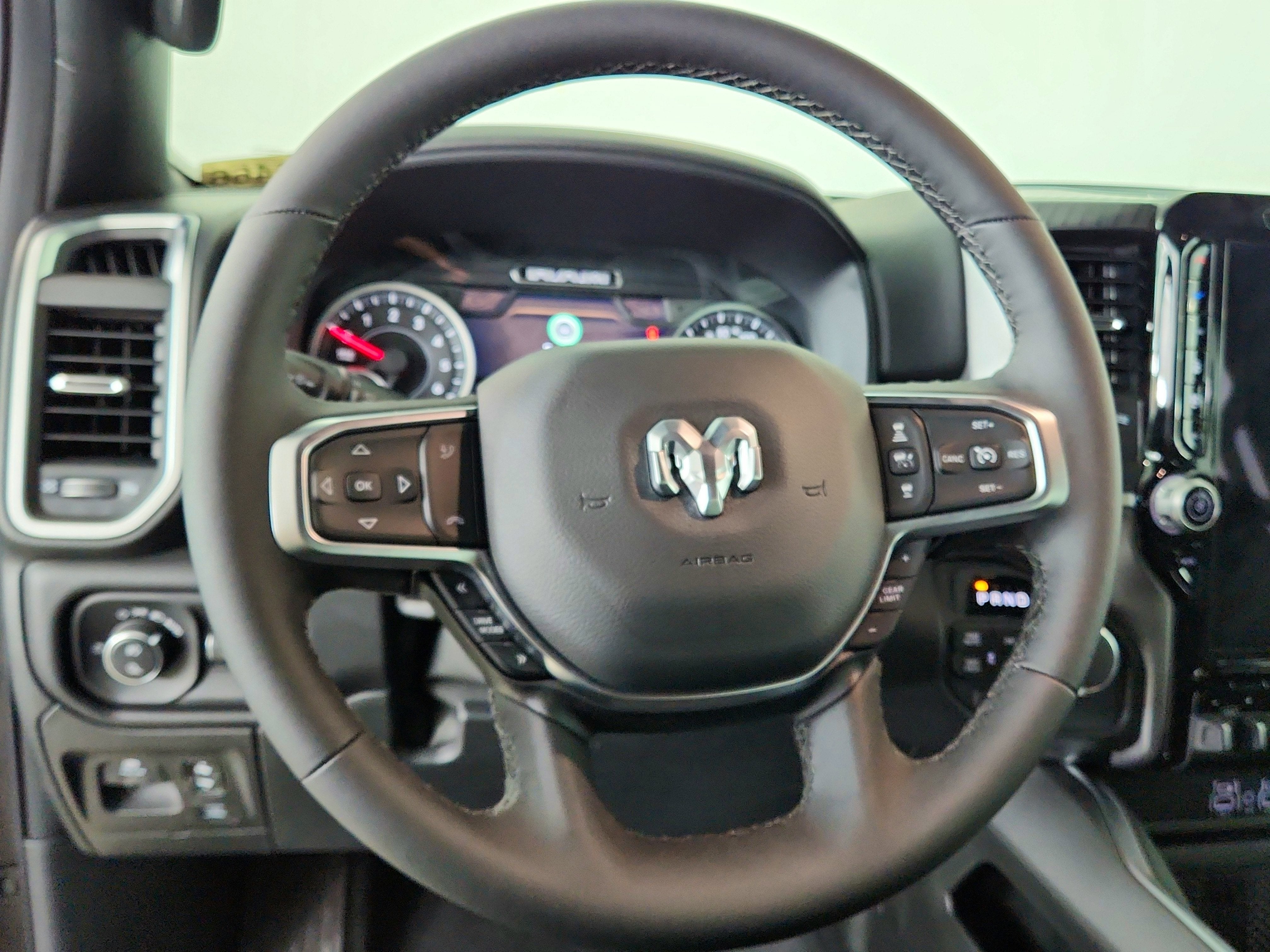 2026 RAM Ram 1500 RAM 1500 BIGHORN/LONESTAR CREW 4X4 (144.5 IN WB 5 FT 7 IN BOX)