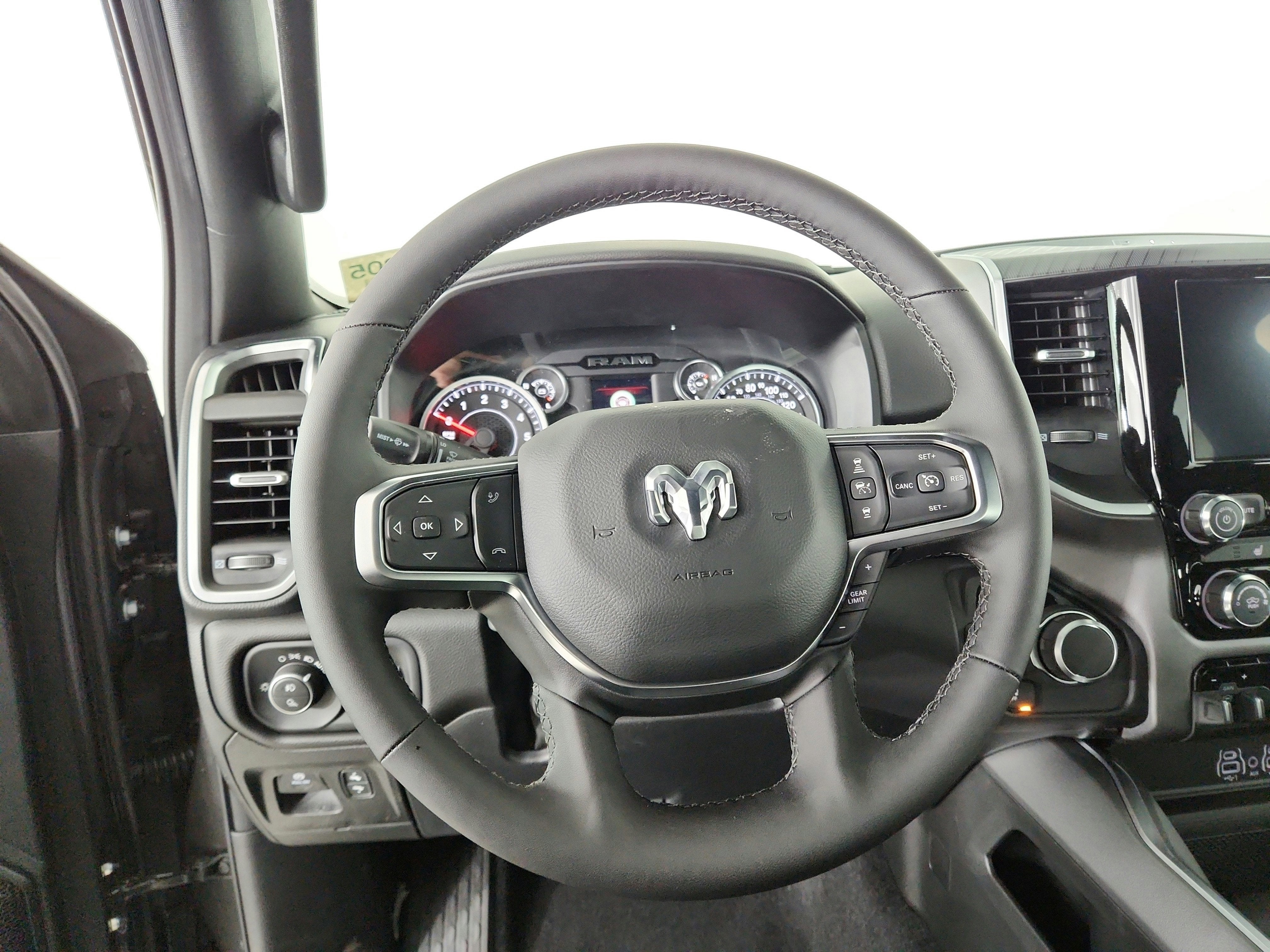 2026 RAM Ram 1500 RAM 1500 BIGHORN/LONESTAR CREW 4X4 (144.5 IN WB 5 FT 7 IN BOX)