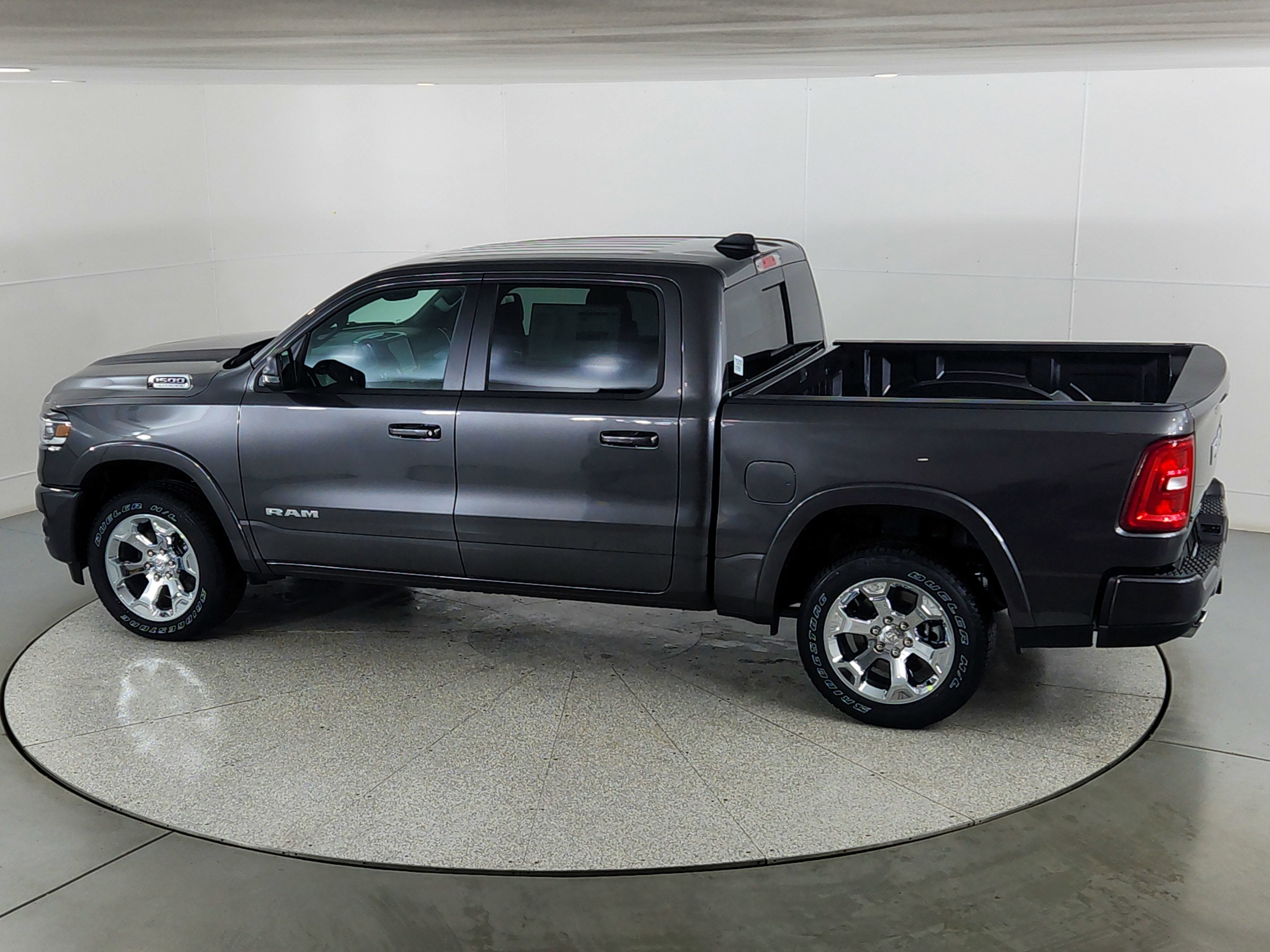 2026 RAM Ram 1500 RAM 1500 BIGHORN/LONESTAR CREW 4X4 (144.5 IN WB 5 FT 7 IN BOX)