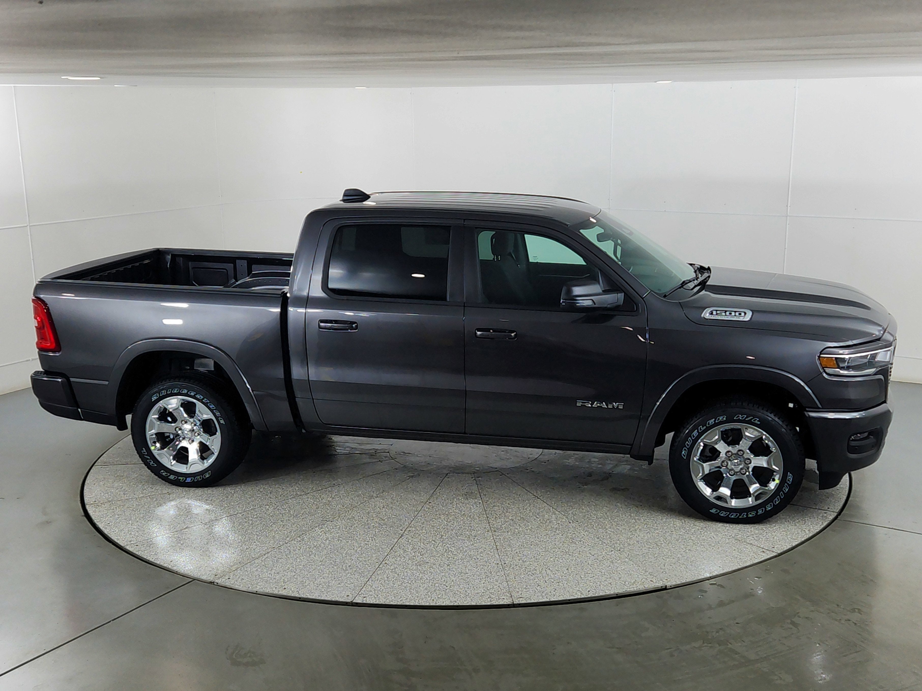 2026 RAM Ram 1500 RAM 1500 BIGHORN/LONESTAR CREW 4X4 (144.5 IN WB 5 FT 7 IN BOX)