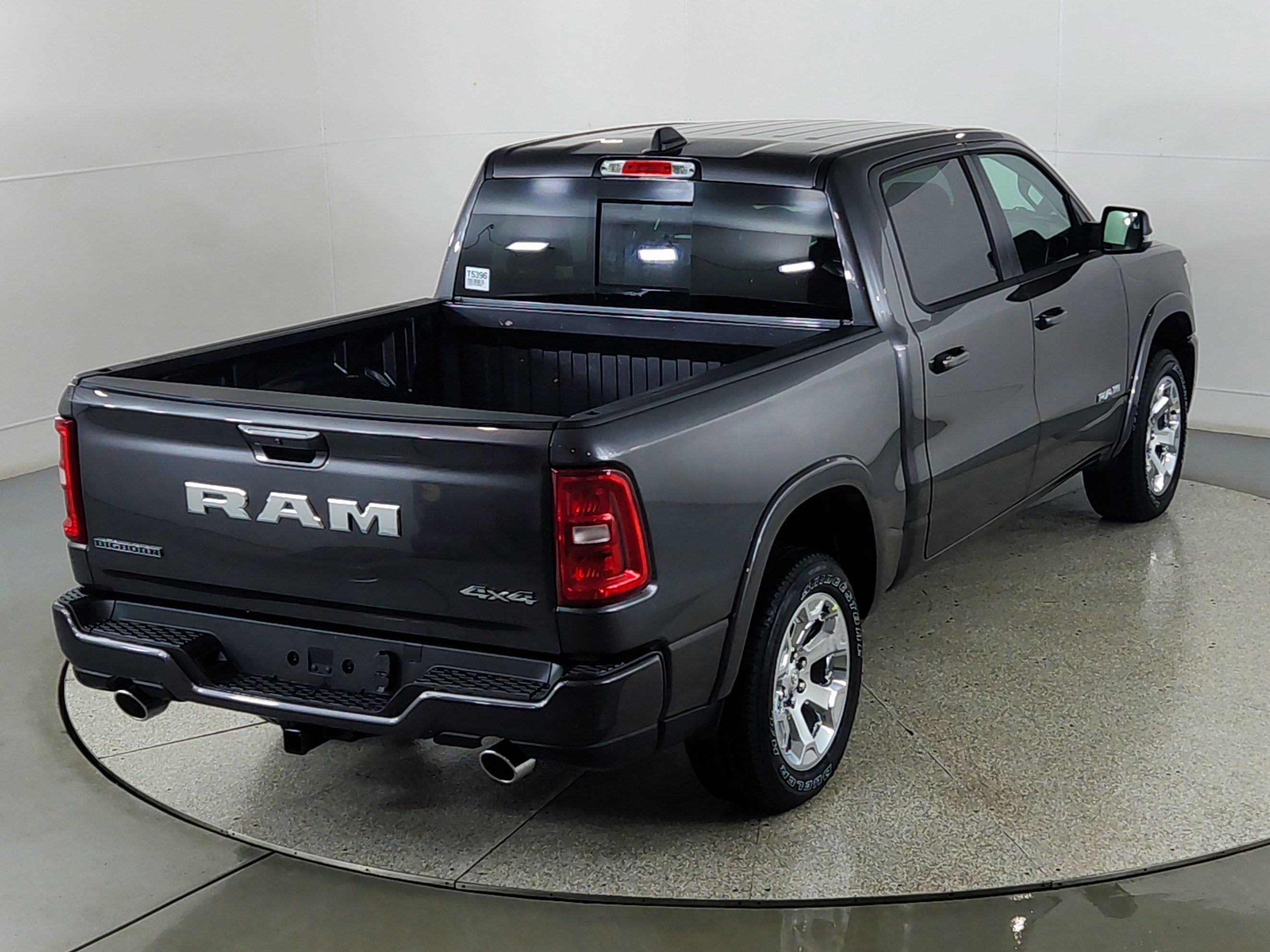 2026 RAM Ram 1500 RAM 1500 BIGHORN/LONESTAR CREW 4X4 (144.5 IN WB 5 FT 7 IN BOX)