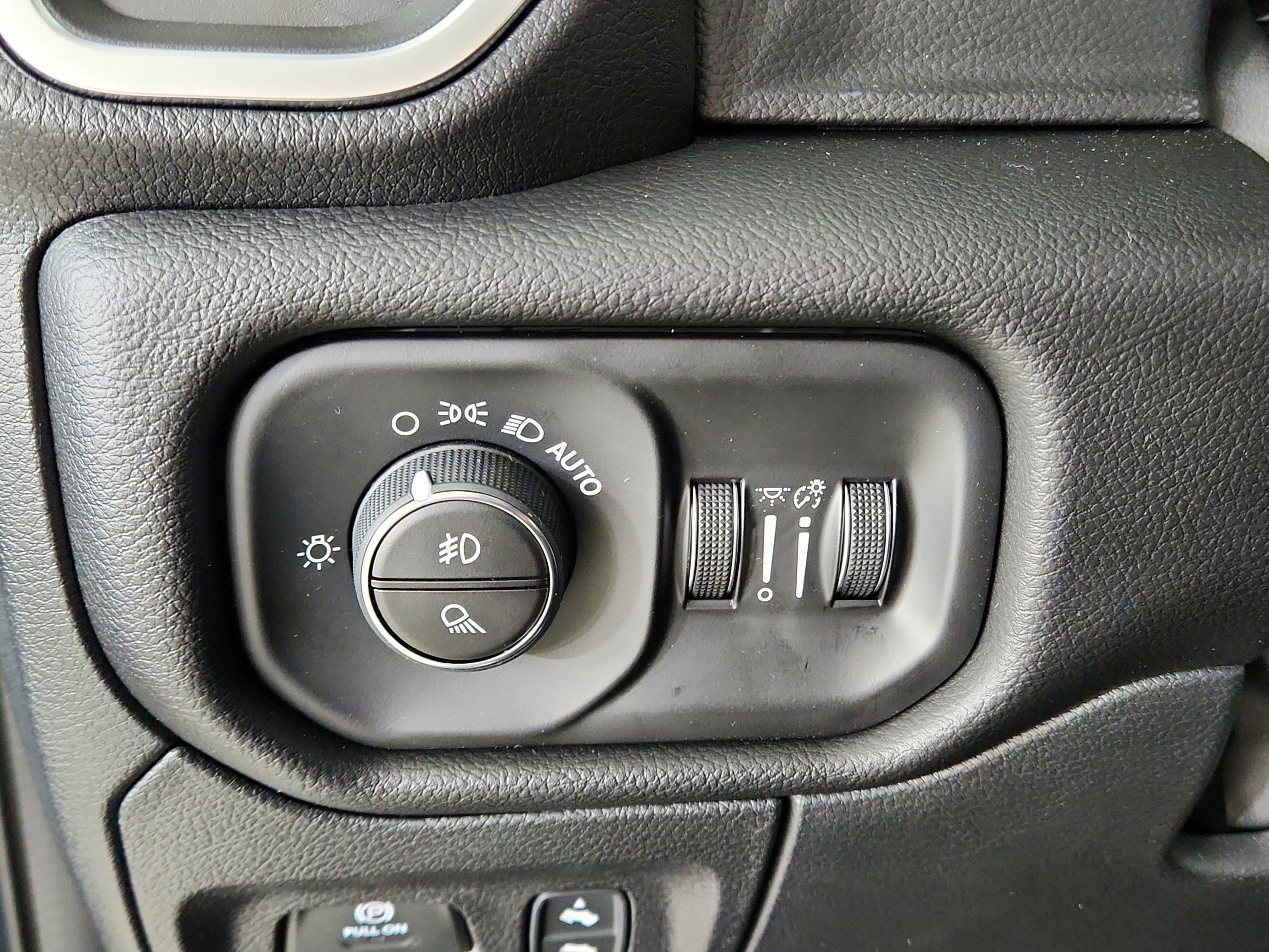 2026 RAM Ram 1500 RAM 1500 BIGHORN/LONESTAR CREW 4X4 (144.5 IN WB 5 FT 7 IN BOX)