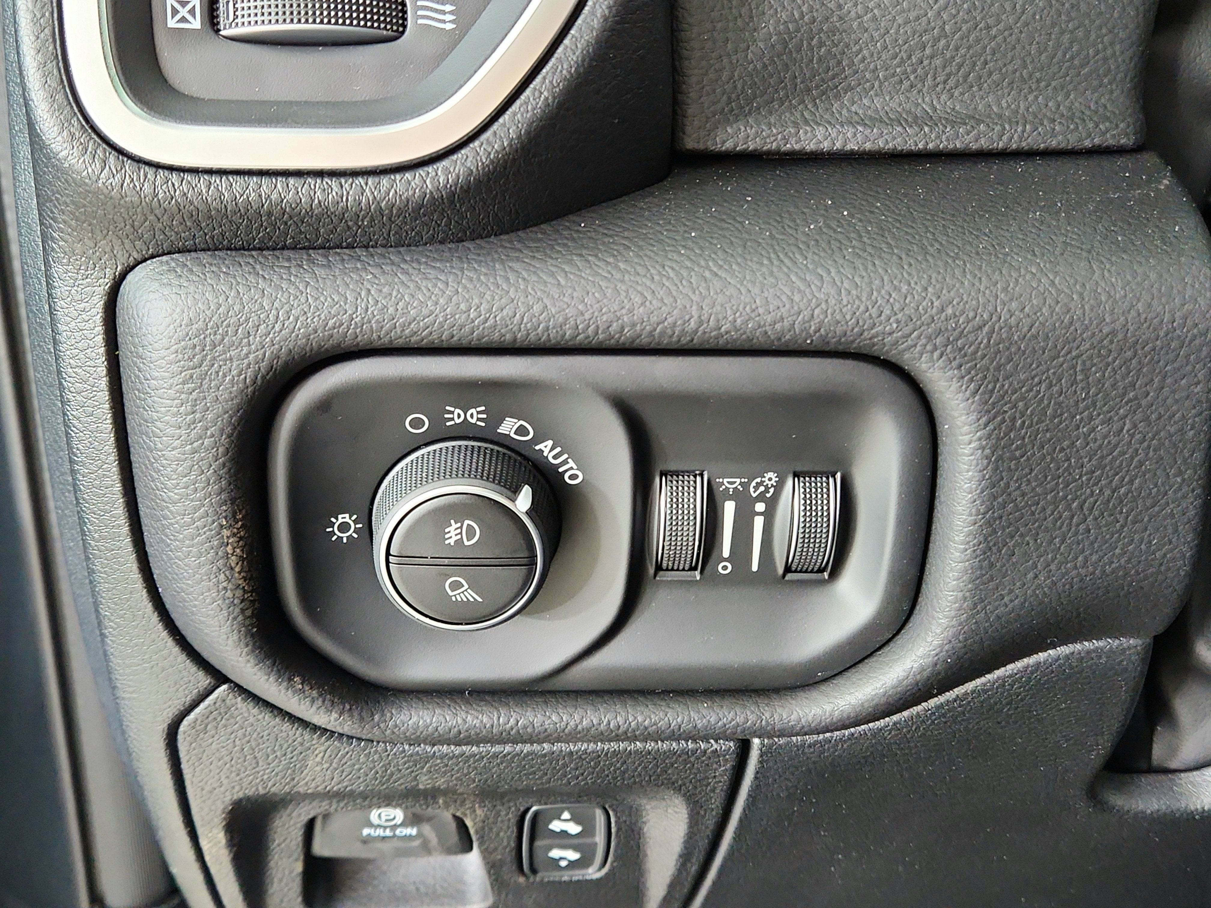 2026 RAM Ram 1500 RAM 1500 BIGHORN/LONESTAR CREW 4X4 (144.5 IN WB 5 FT 7 IN BOX)