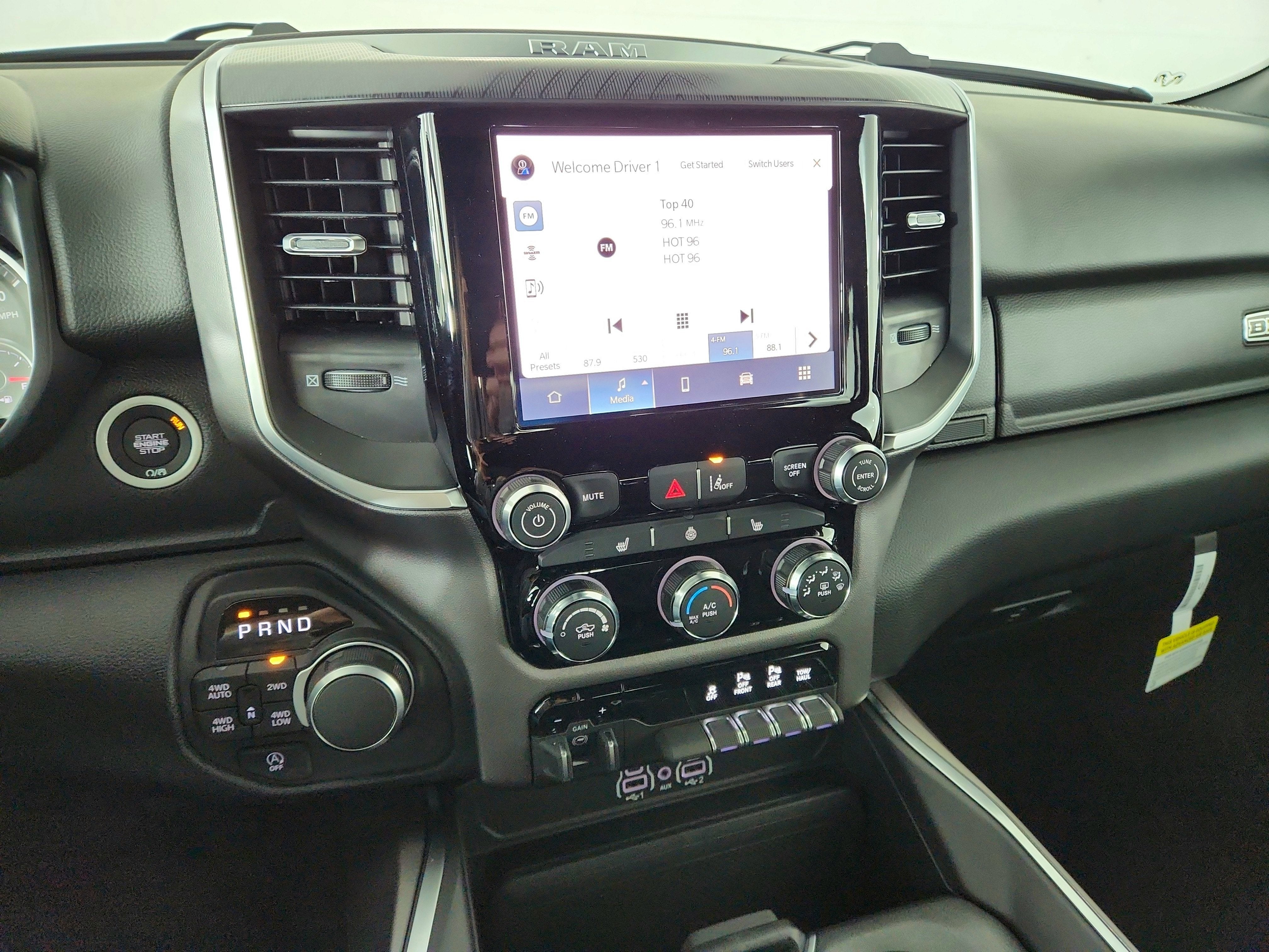 2026 RAM Ram 1500 RAM 1500 BIGHORN/LONESTAR CREW 4X4 (144.5 IN WB 5 FT 7 IN BOX)